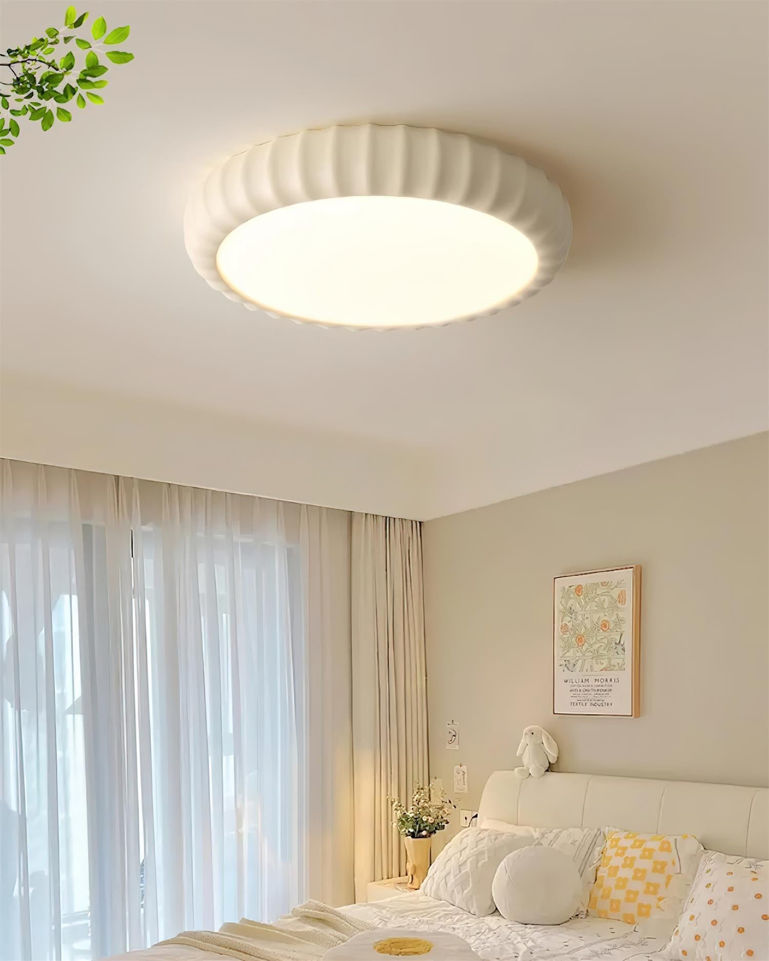 Eenvoudige crèmekleurige ronde plafondlamp met golven HL572
