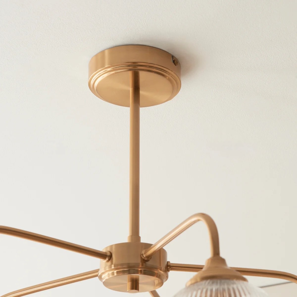Brazara hanglamp met meerdere lichtpunten en glazen kap - gebogen metalen armen voor moderne woningen HL2079