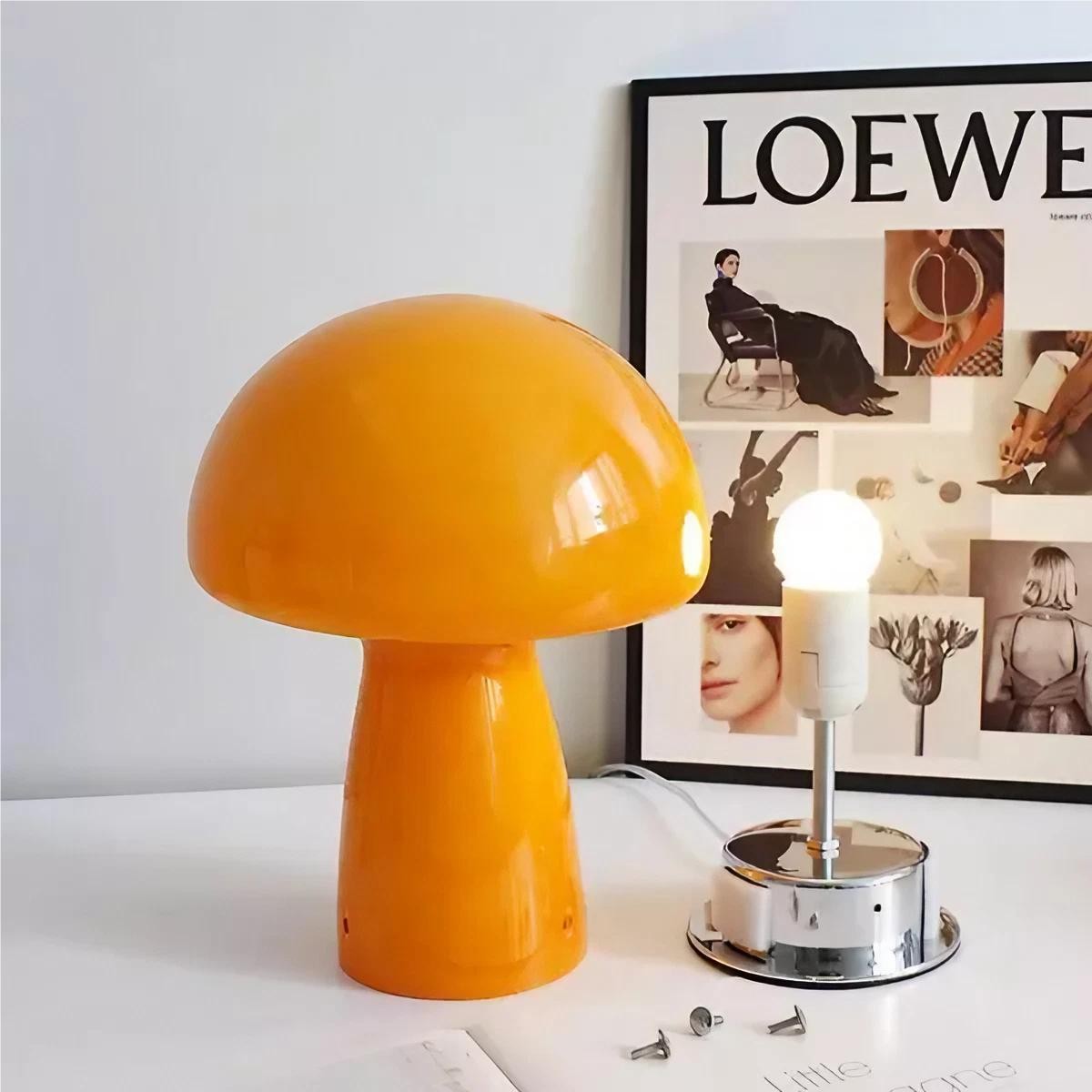 Deense Bauhaus glazen paddestoel tafellamp HL187