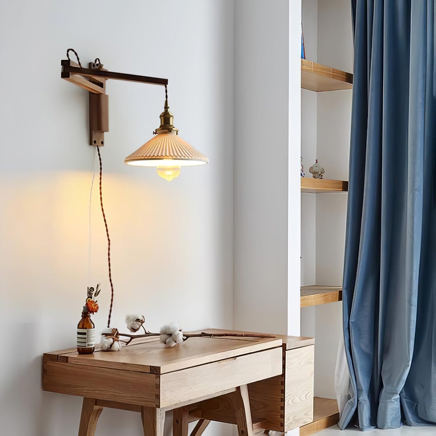 Walnoot Taps Toelopende Geribbelde Keramische Zwenkarm Wandlamp HL1077