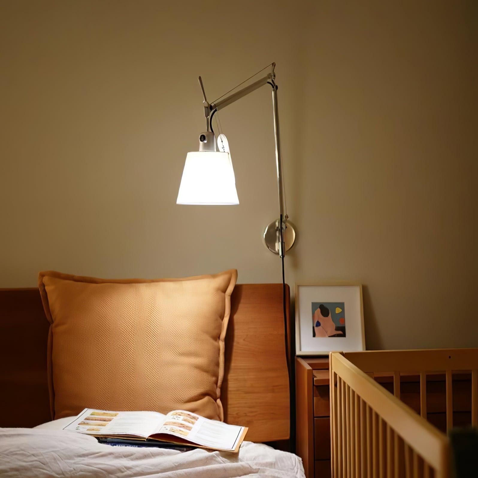 Moderne metalen wandlamp met emmerdesign en wip HL1109
