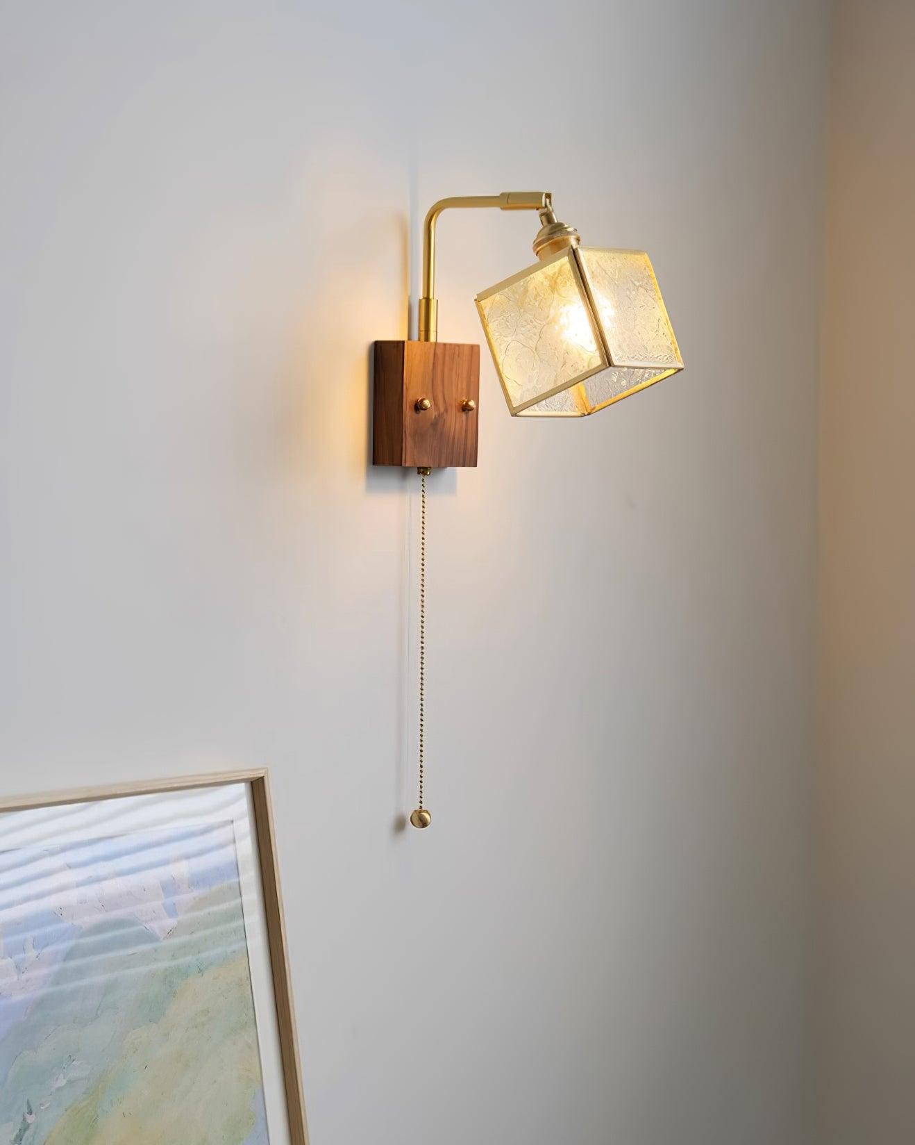 Vierkante glazen verstelbare houten wandlamp HL671