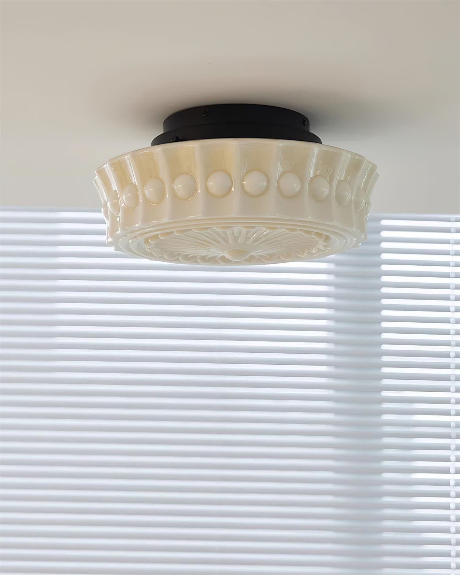 Franse vintage glazen plafondlamp in crèmestijl HL555