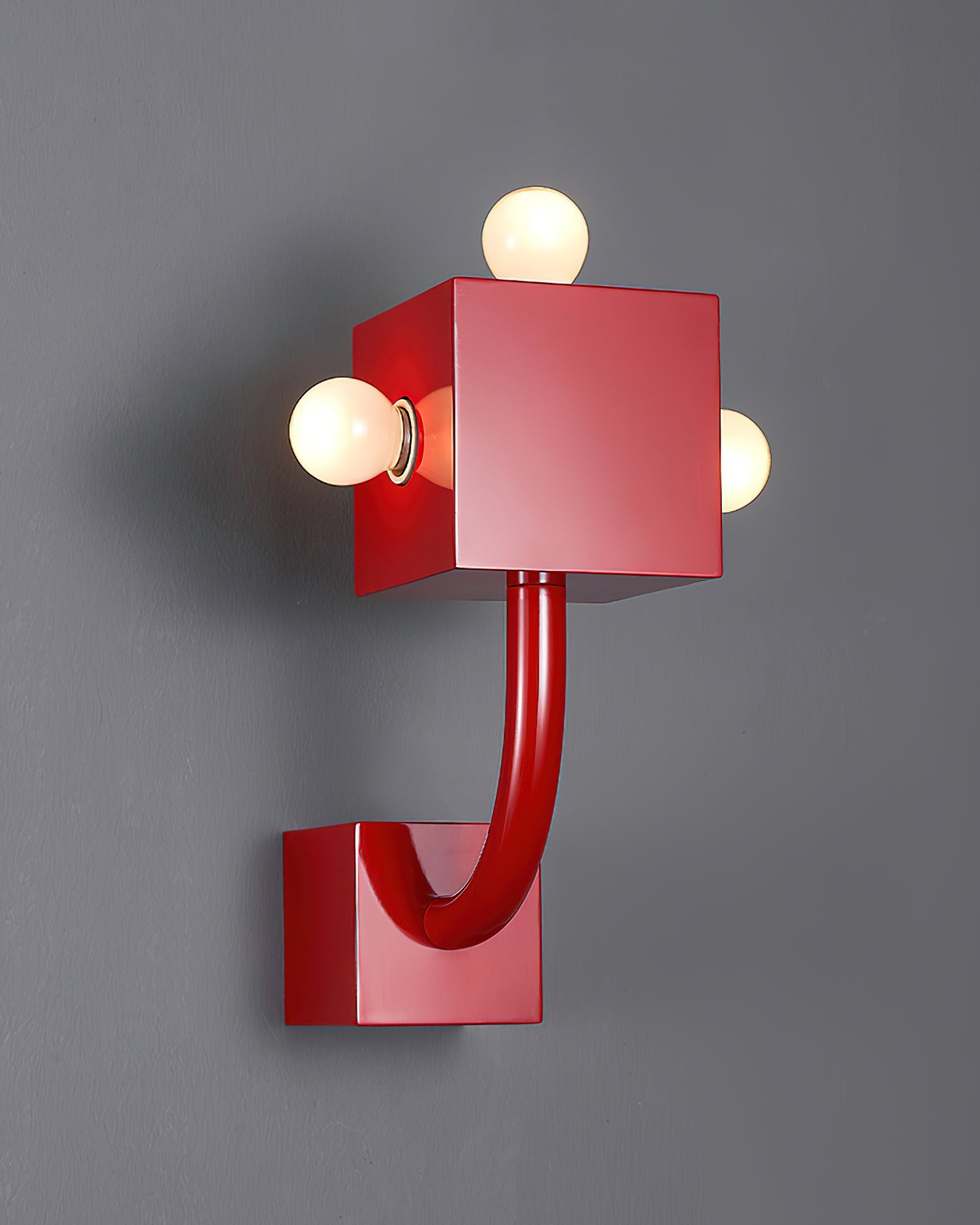 Rode kubus metalen wandlamp HL792
