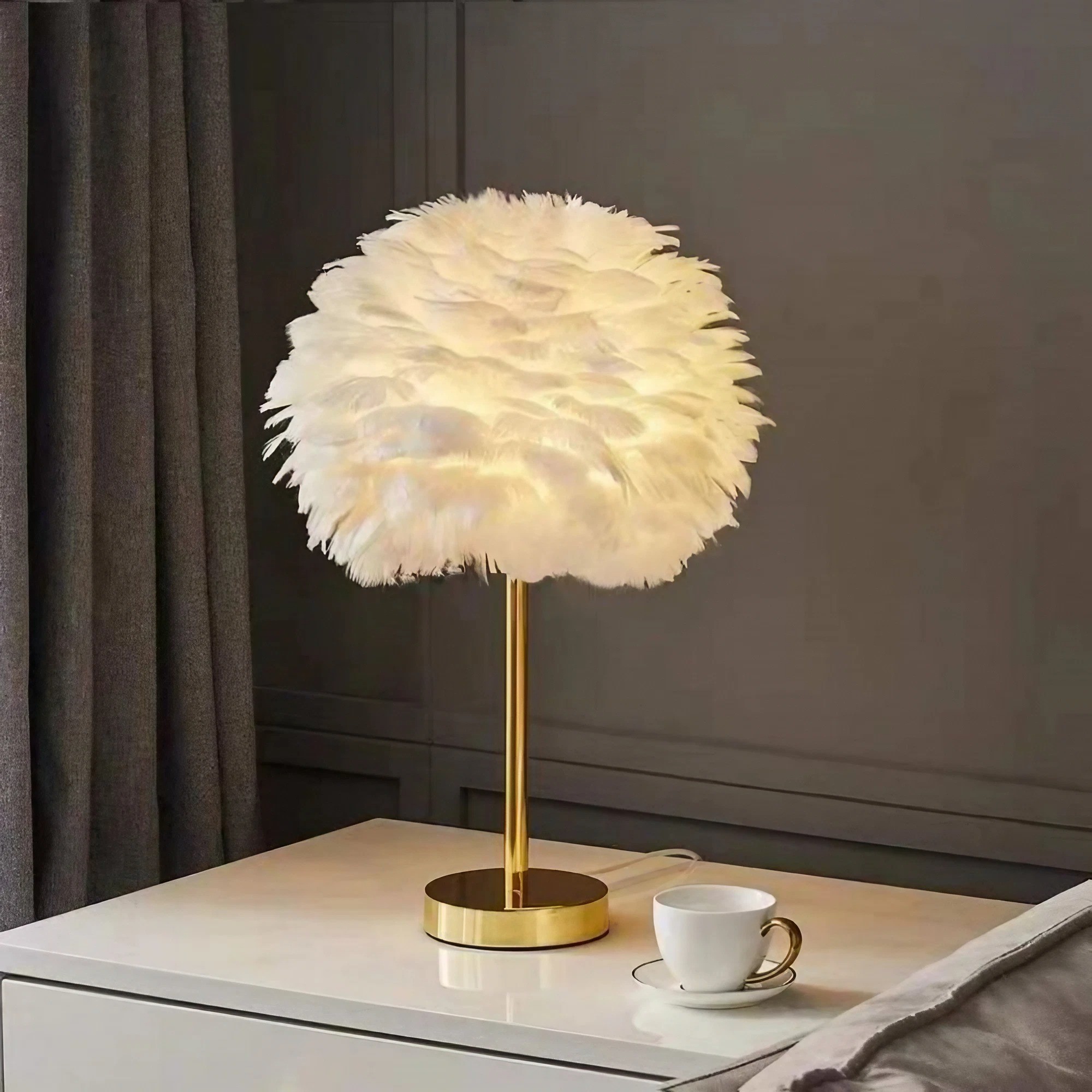 Moderne pluizige Feather tafellamp voor slaapkamer HL09
