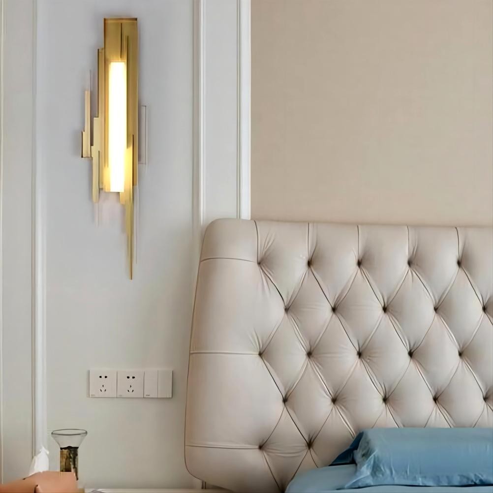 Schans gebeeldhouwde wandlamp