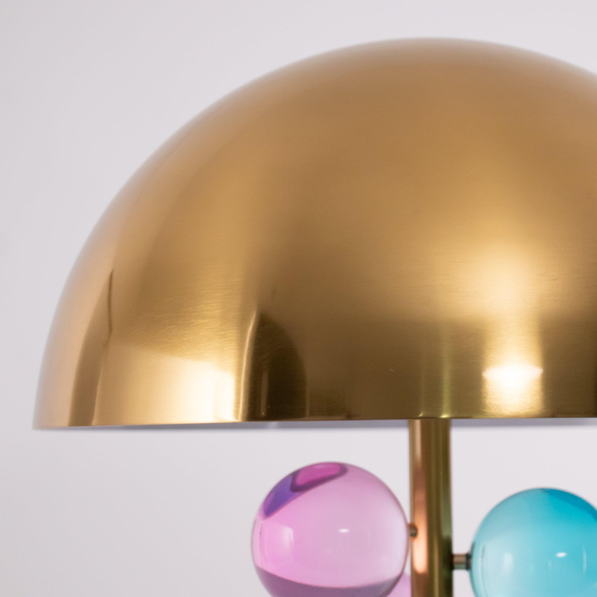 Moderne creatieve metalen tafellamp HL535