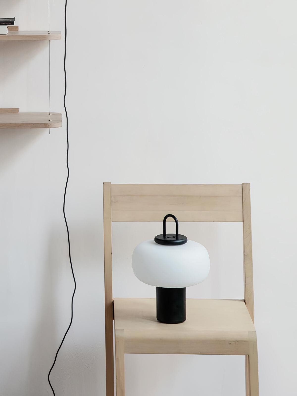 Nordic Creative draagbare nachtkastjelamp HL662