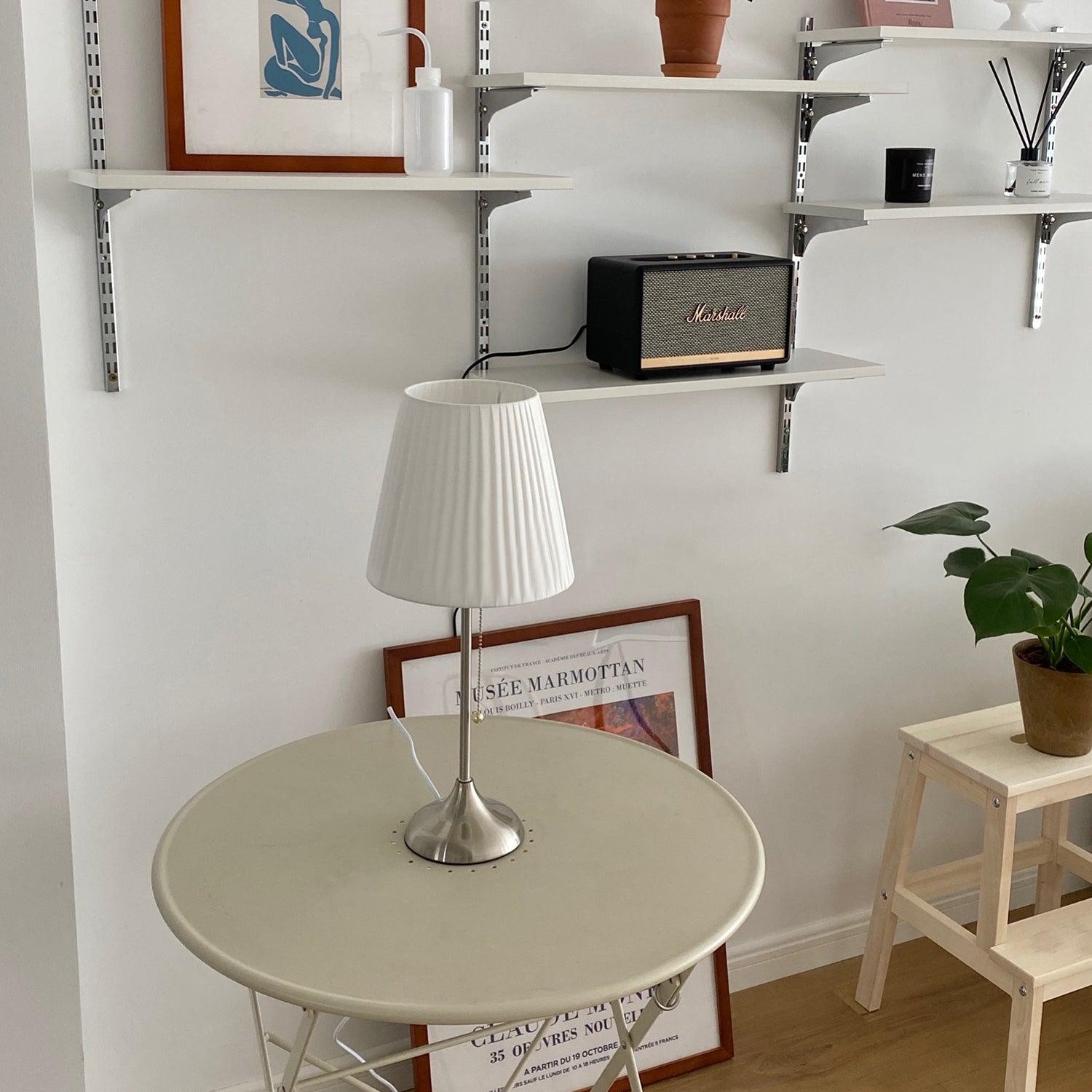 Metalen voet nachtkastje lamp HL359