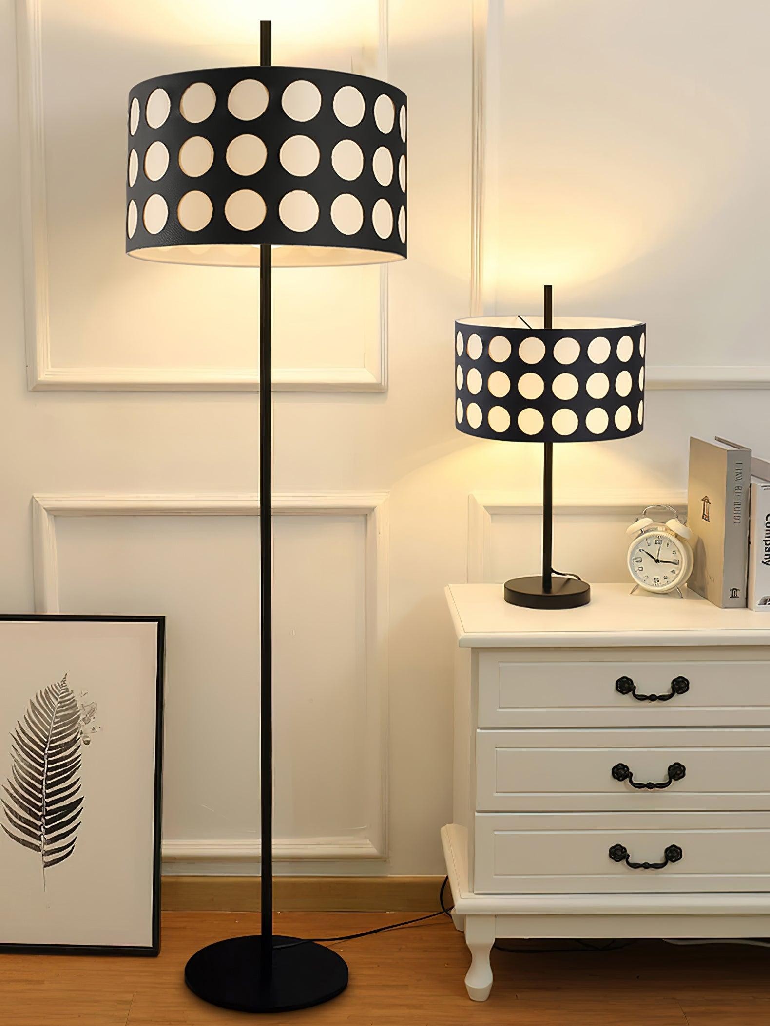 Moderne stoffen vloerlamp met stippenboog HL1119