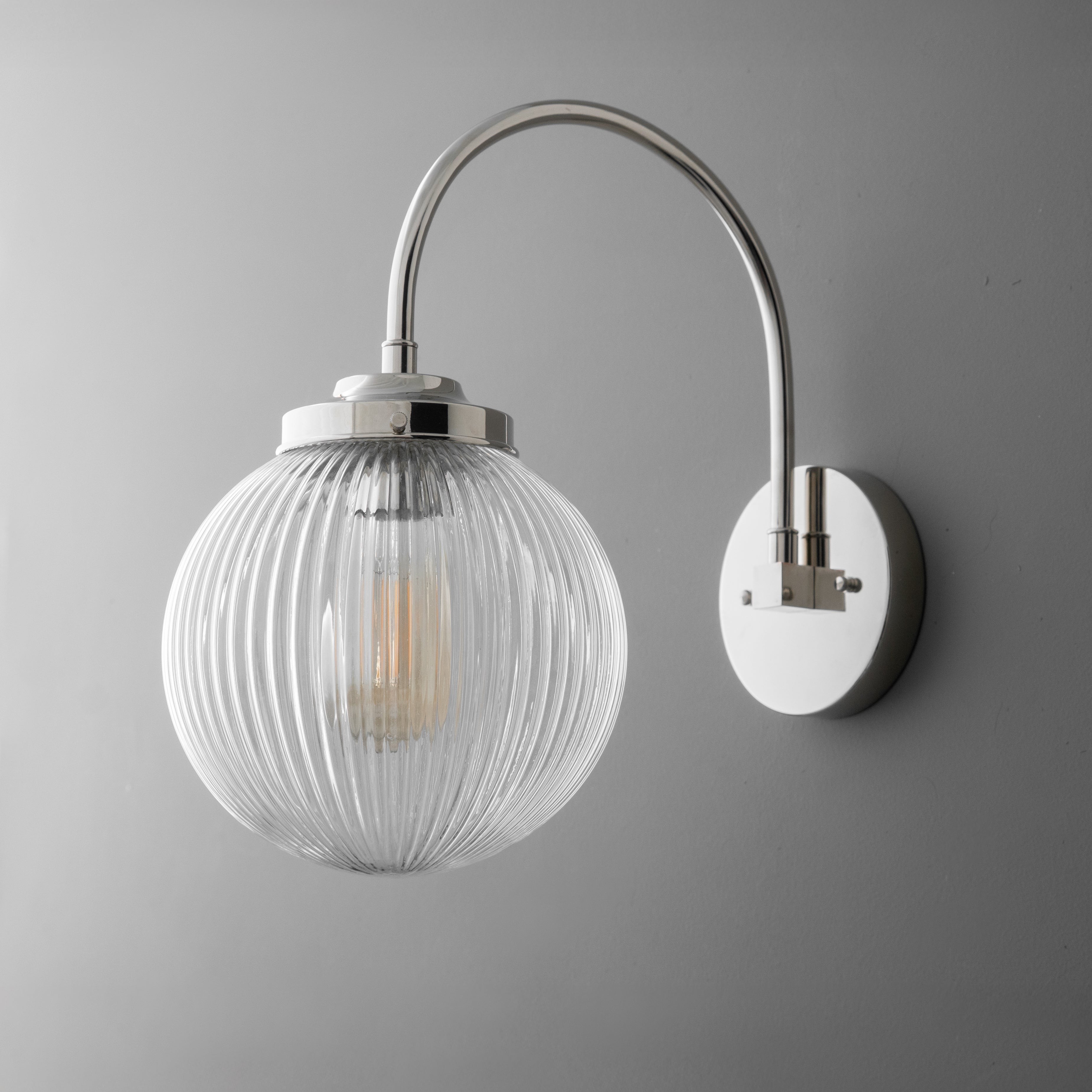 Glorica glazen wandlamp van verouderd messing - geribbelde glazen kap industriële stijl verlichting HL1772