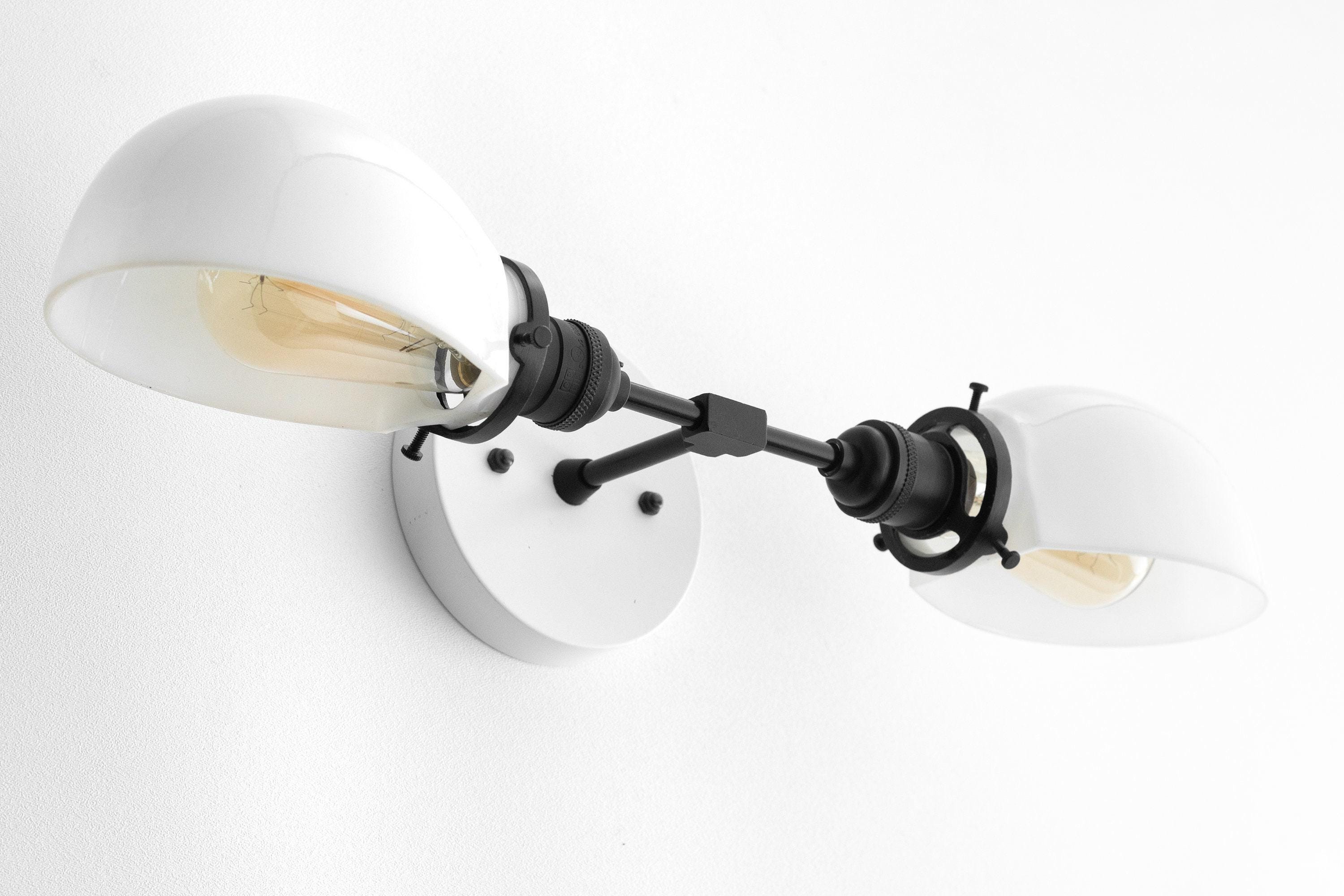 Ornato Luxe Mid-Century Vanity Light - Badkamerarmatuur van messing met opaalglas HL1688