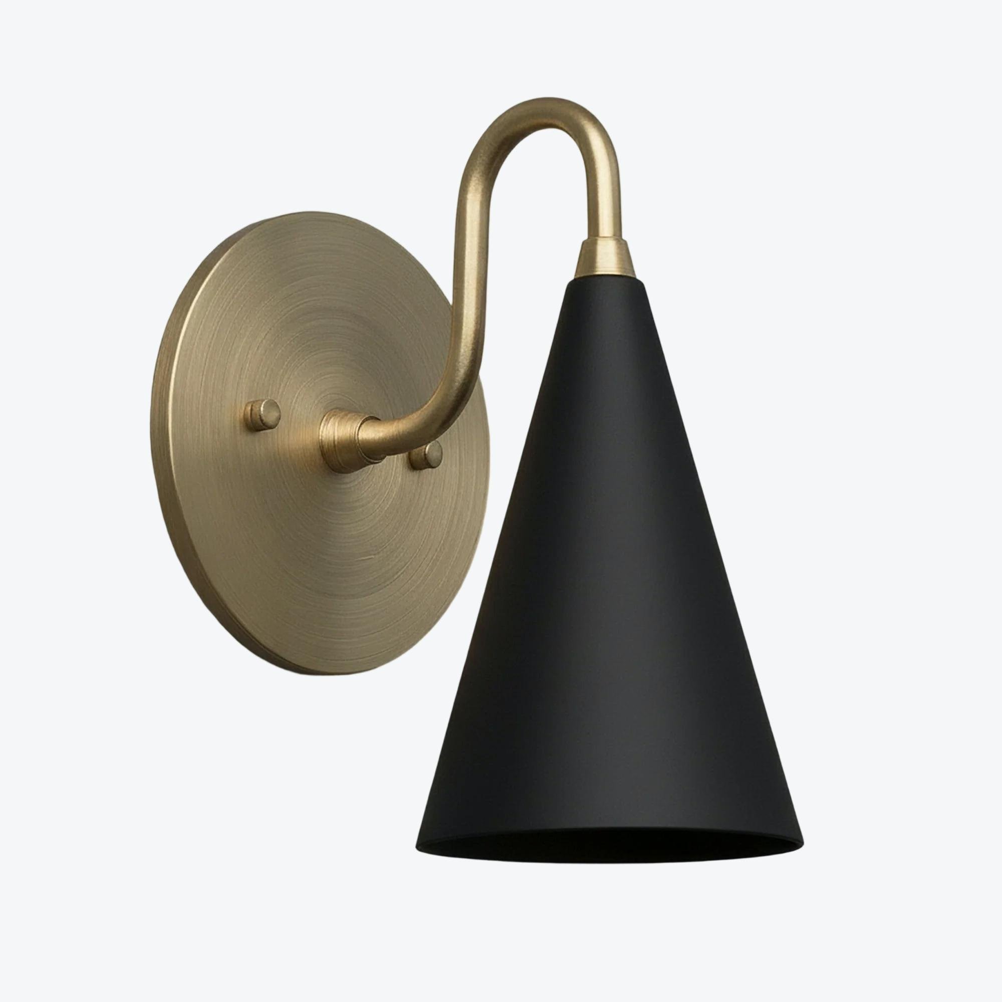 Curva metalen kegelvormige wandlamp - Vintage messing wandlamp voor hal of trappenhuis HL1967