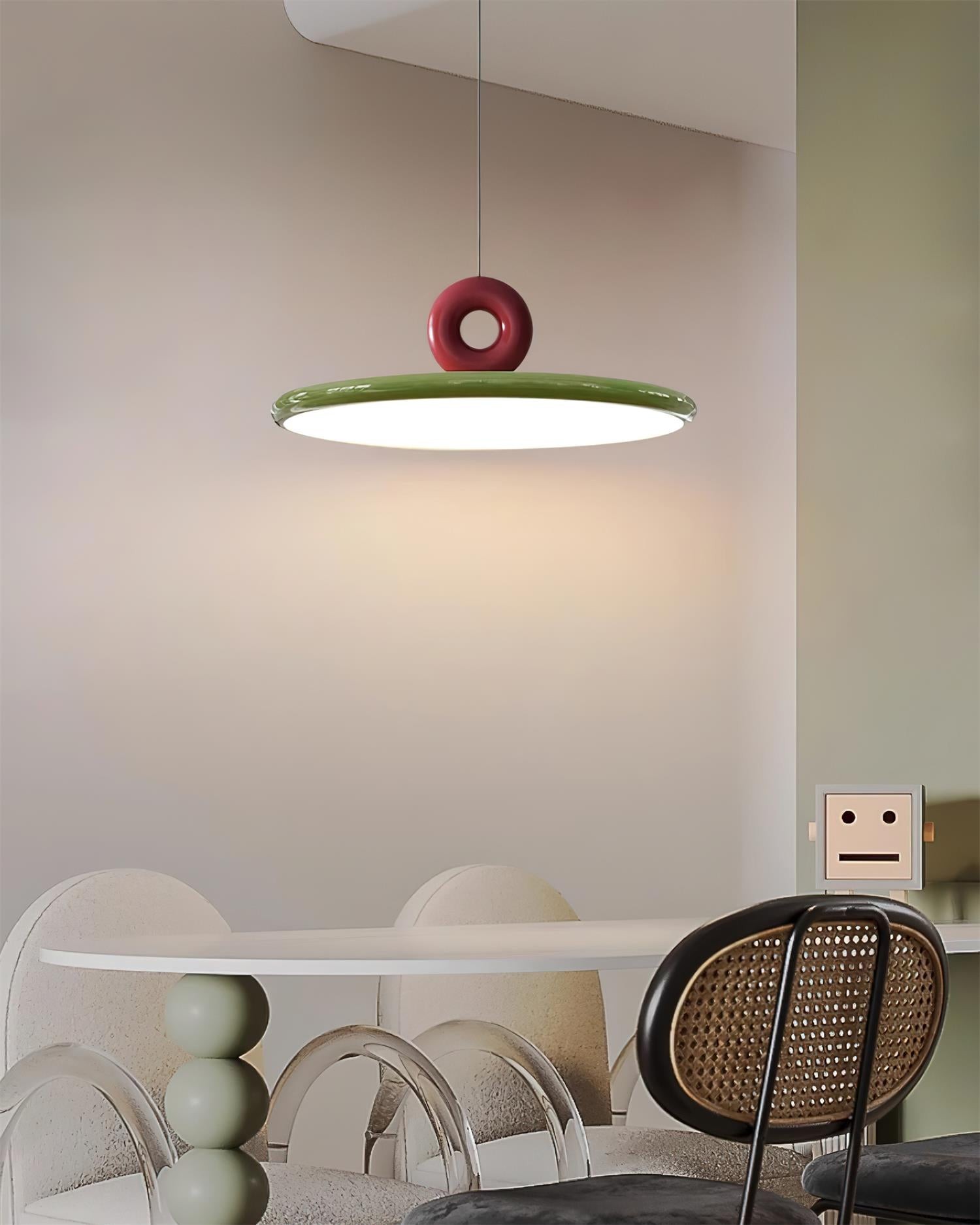 Crèmekleurige verticale vliegende schotel hanglamp HL469