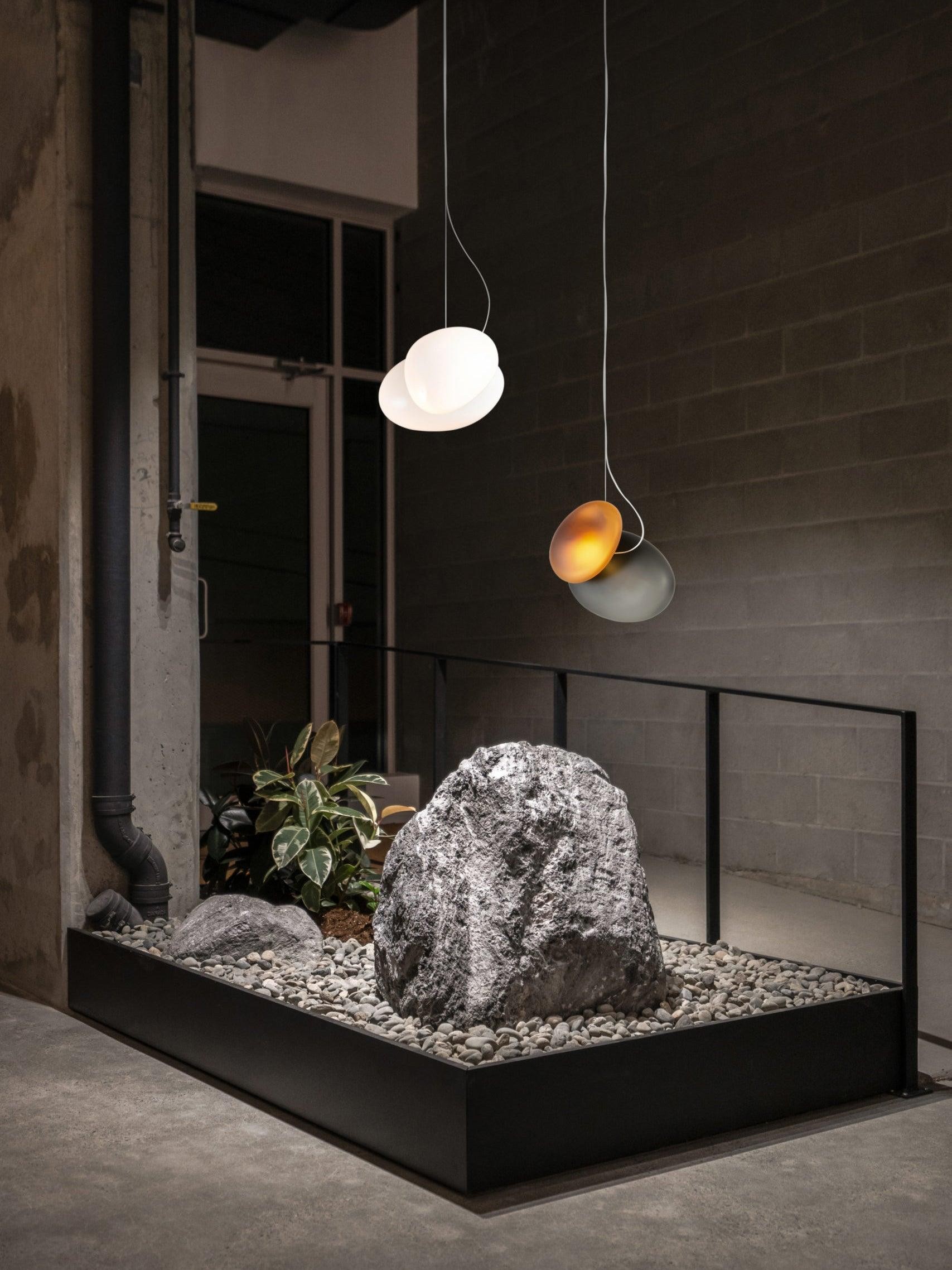 Doorschijnende hanglamp van matglas HL867