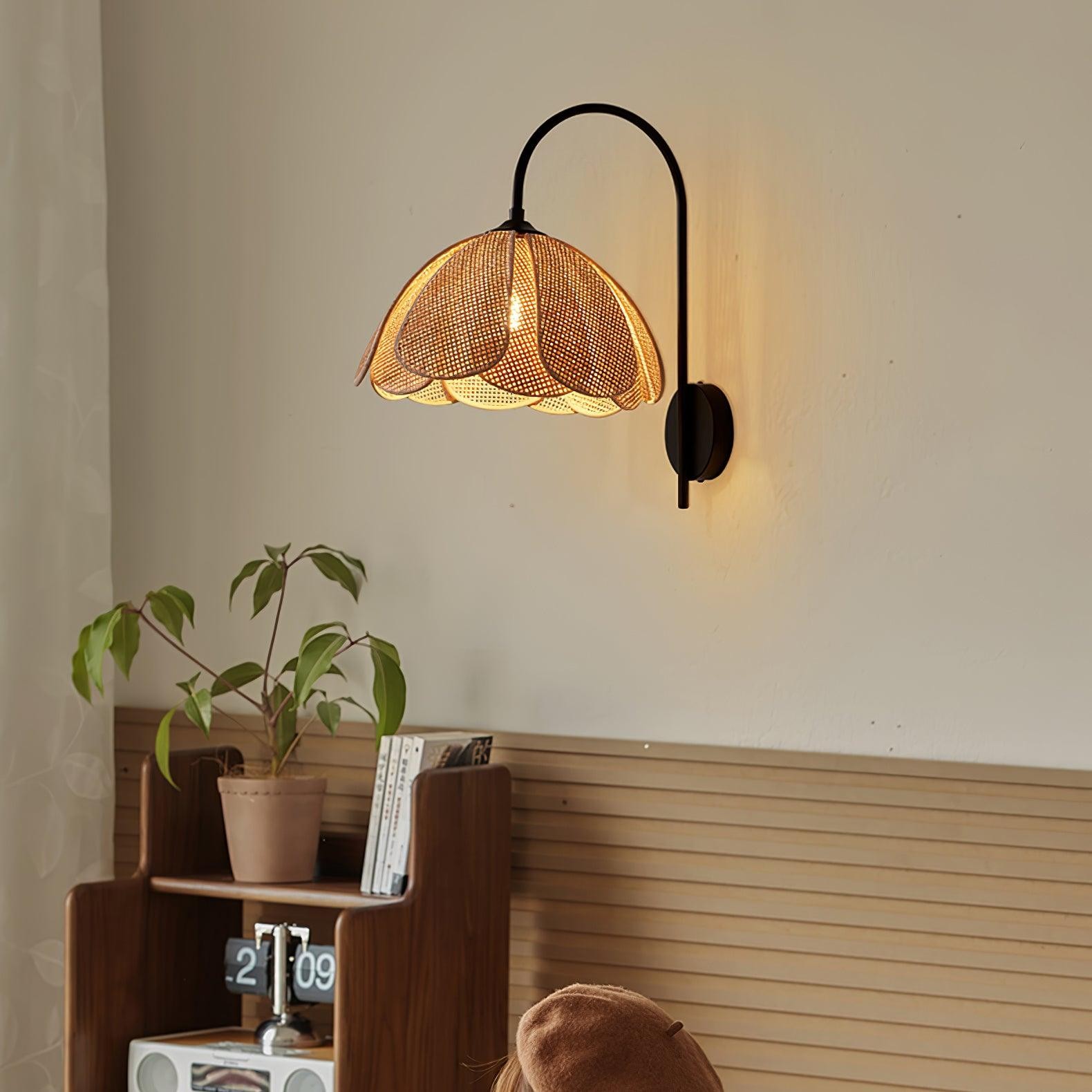 Rotan Bloemblaadje Wandlamp HL795