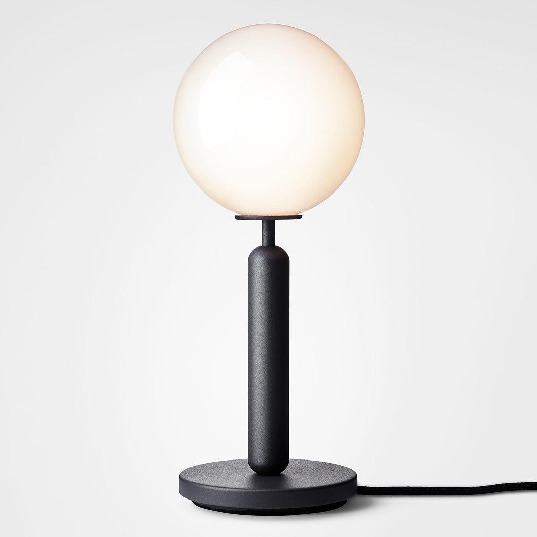 Sferische stijlvolle glazen inductie tafellamp HL711