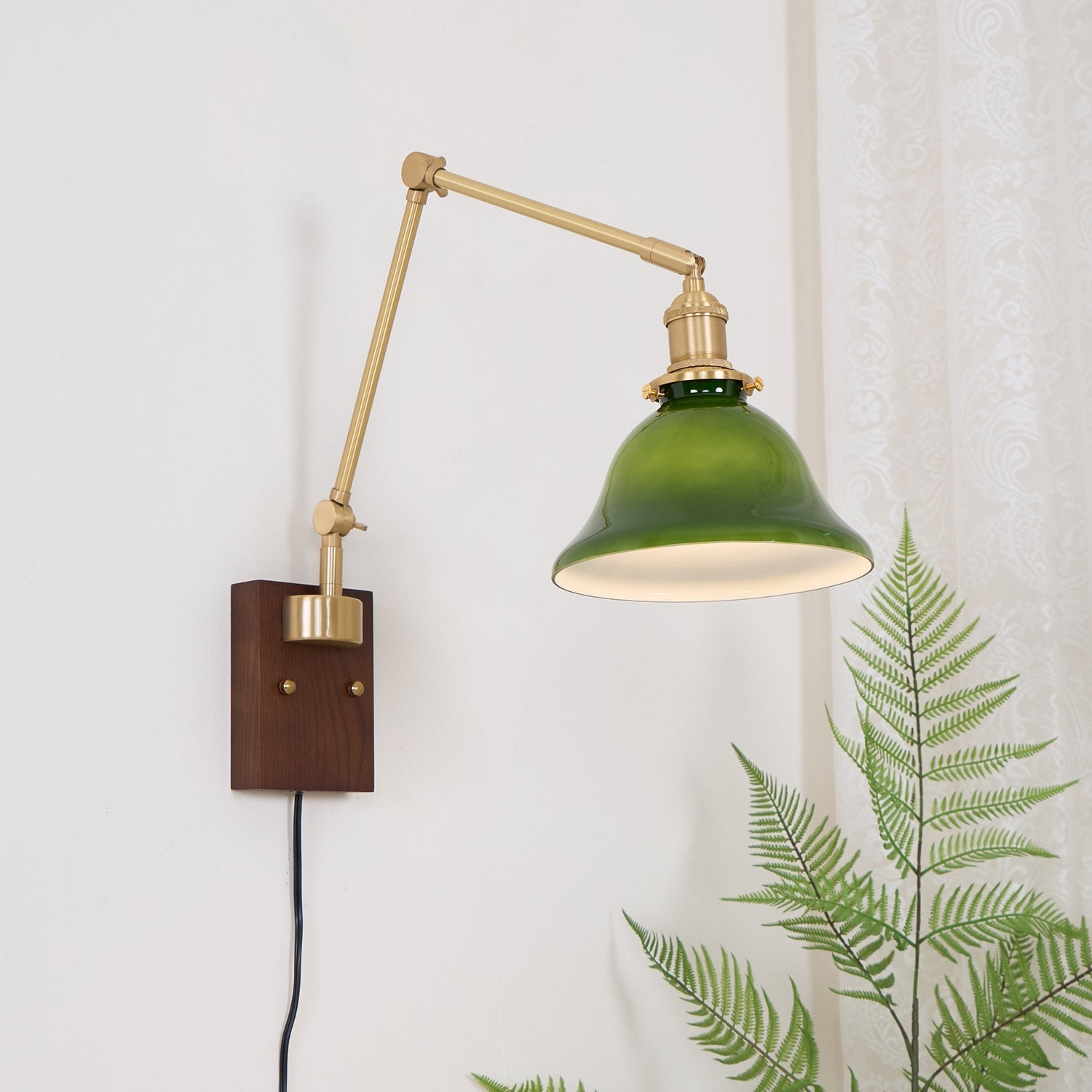 Banker Swing Arm Plug In Wandlamp HL369