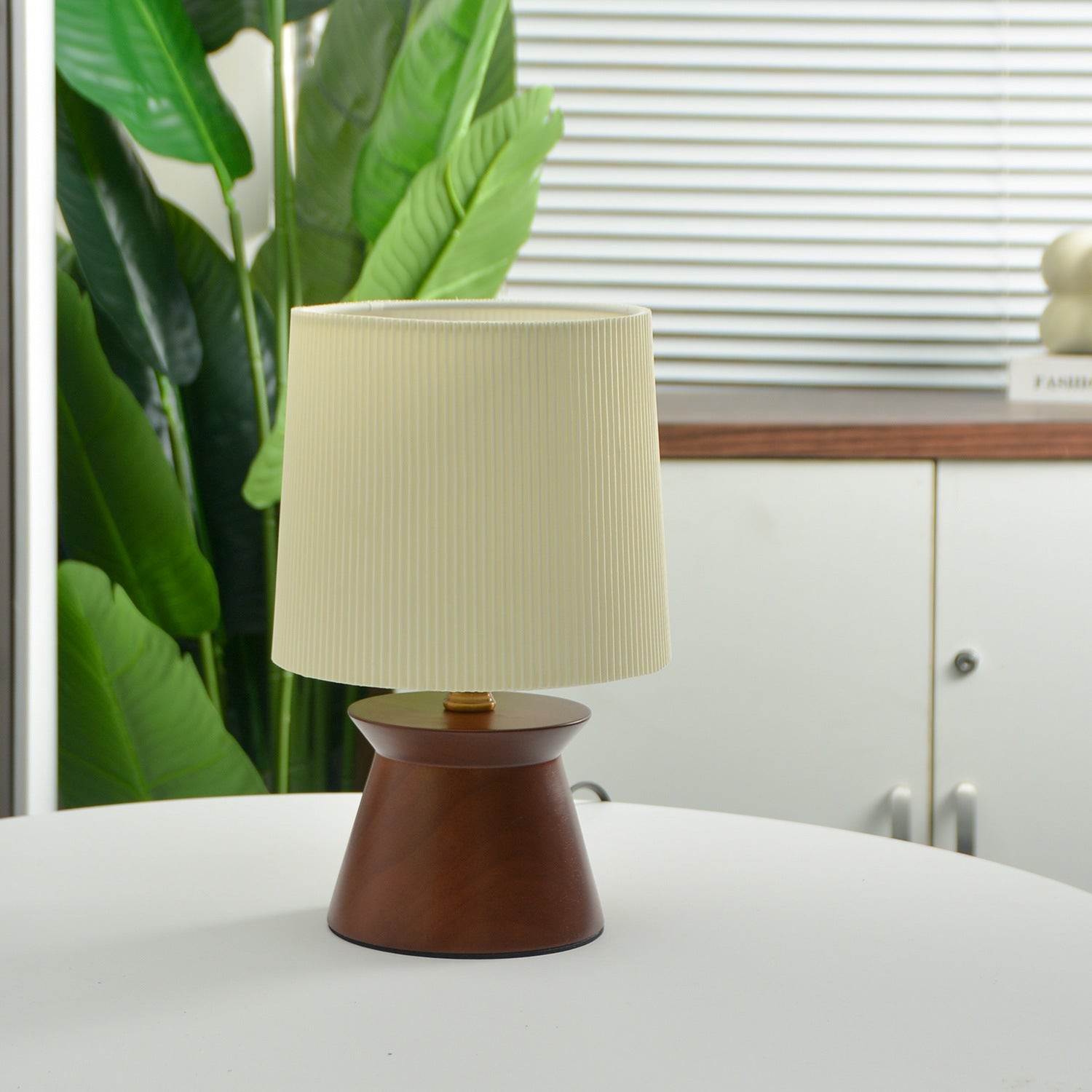 Retro massief houten gestreepte tafellamp HL1248