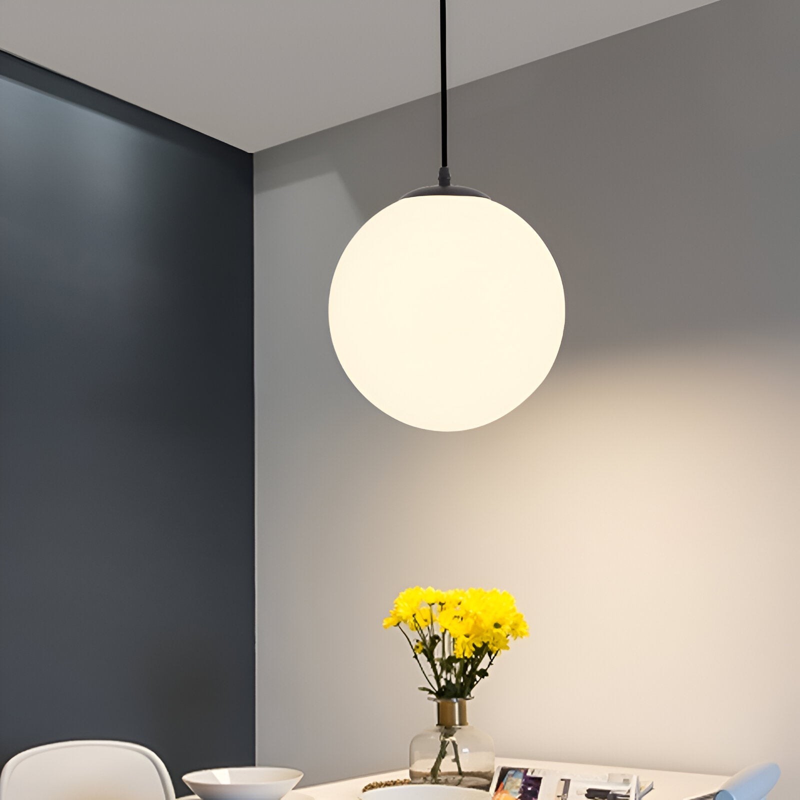 Nordic Globe Melkachtig Glazen Hanglamp HL1314