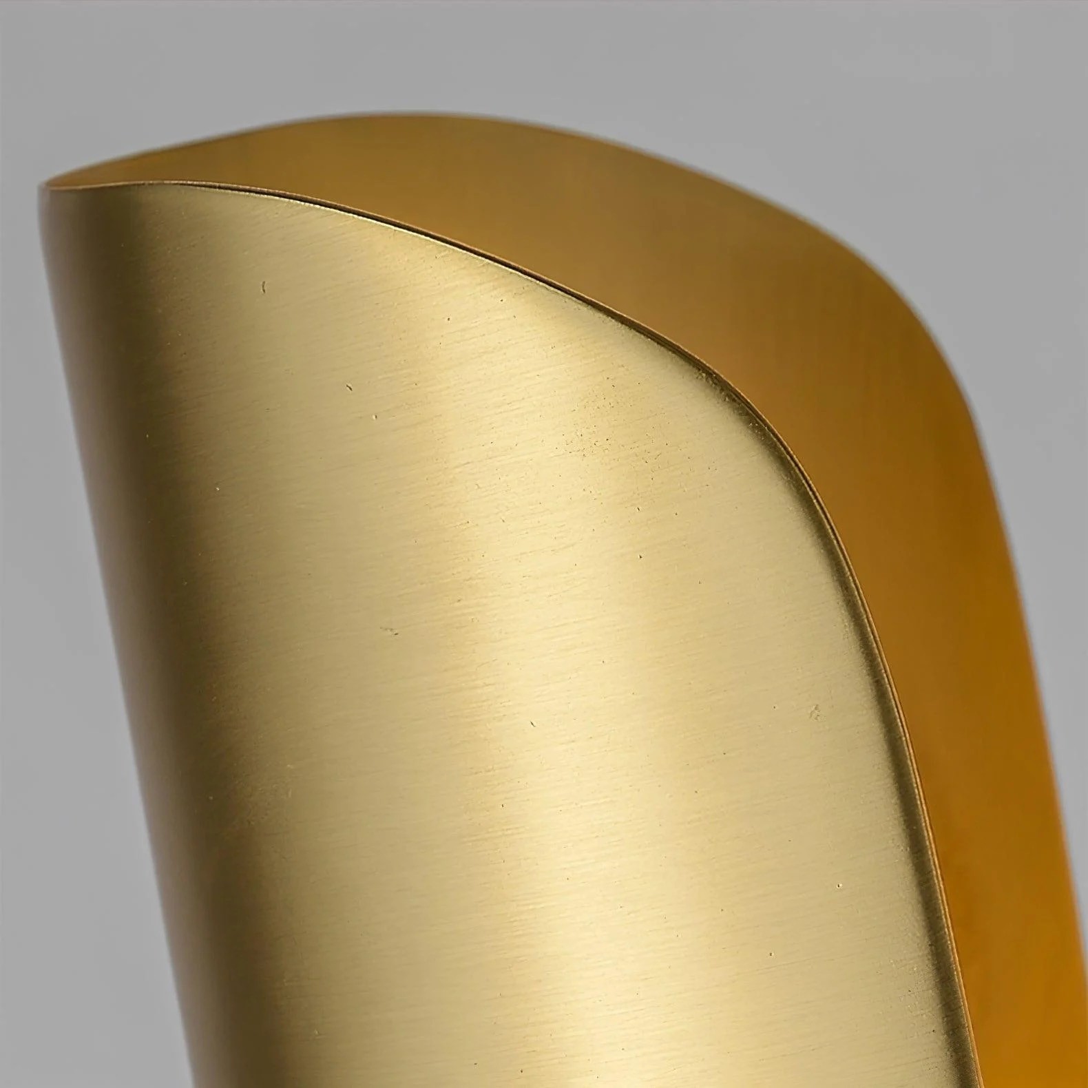 Auregon artistieke sculpturale wandlamp – abstracte, opgerolde metalen wandlamp voor hal of woonkamer HL2436