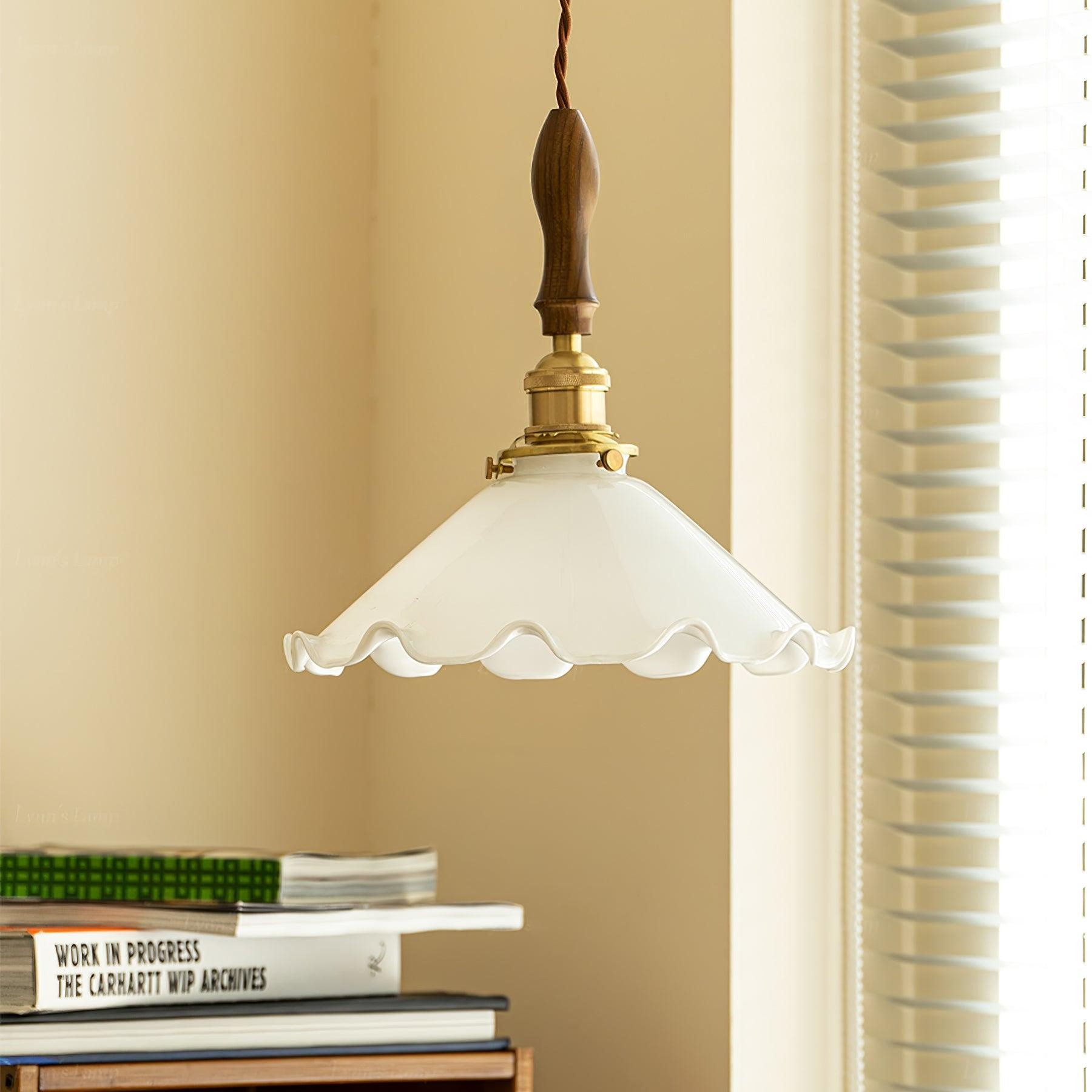 Vintage witte glazen hanglamp met rok HL428