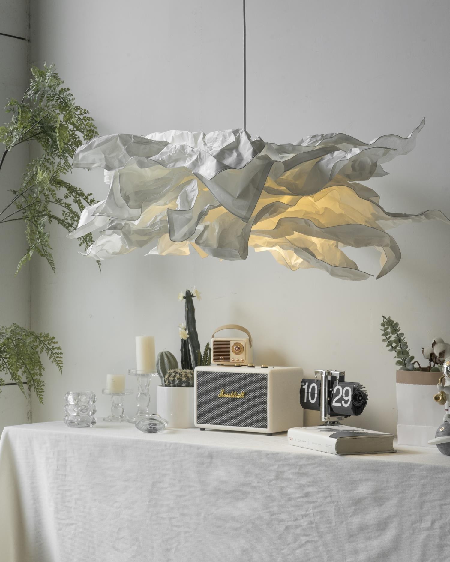 Moderne crèmekleurige papieren hanglamp HL636