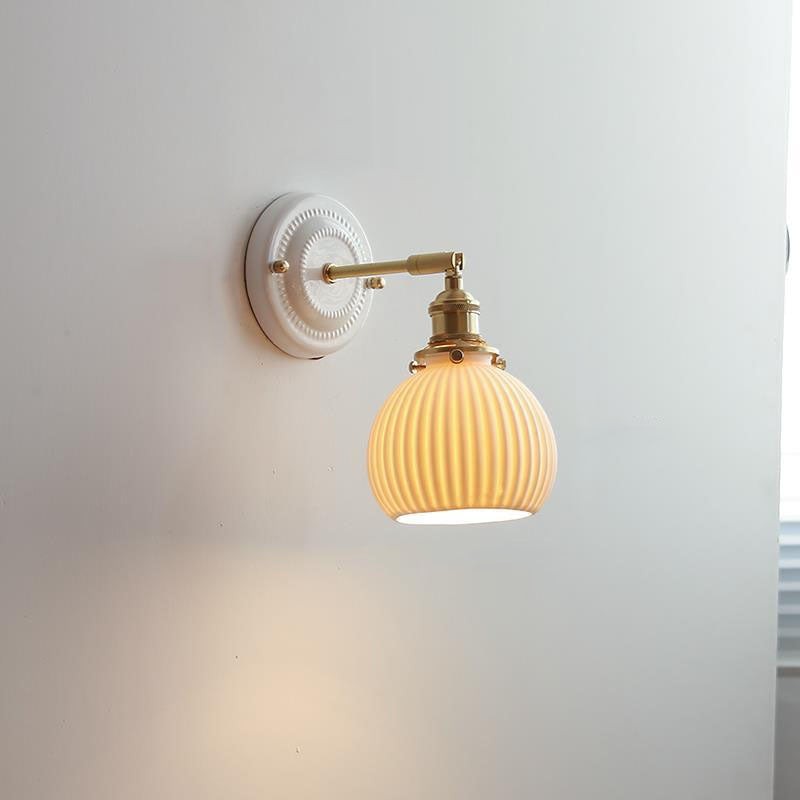 Vintage Japanse keramische messing wandlamp met 1 lamp HL1400