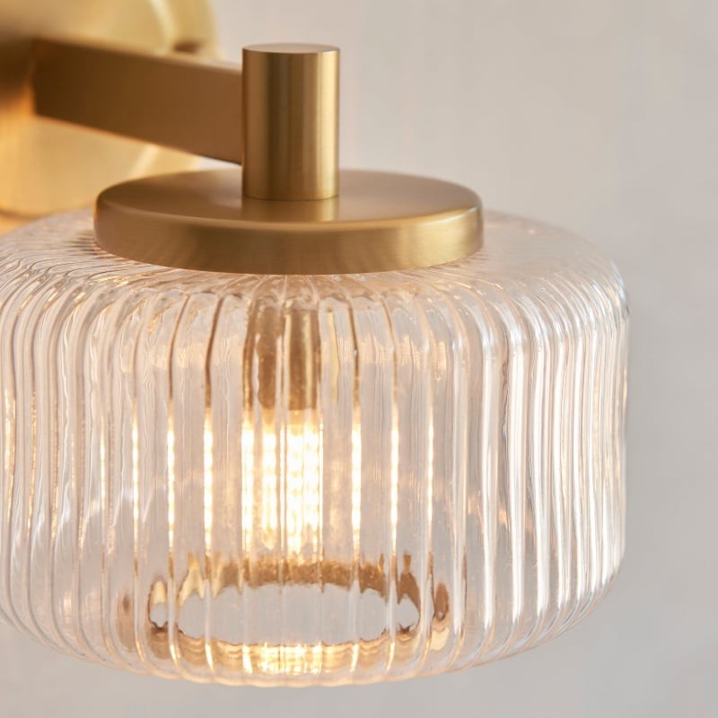 Canovus wandlamp met geribbelde glazen kap - elegante messing wandlamp voor woonkamerverlichting HL2235
