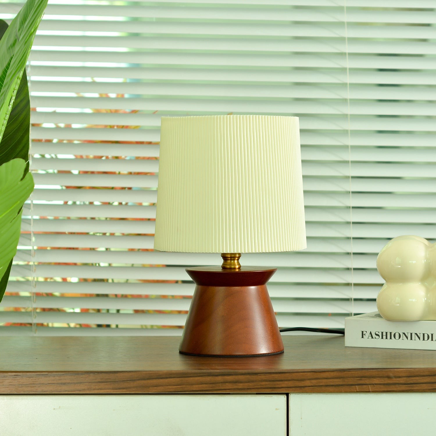 Retro massief houten gestreepte tafellamp HL1248