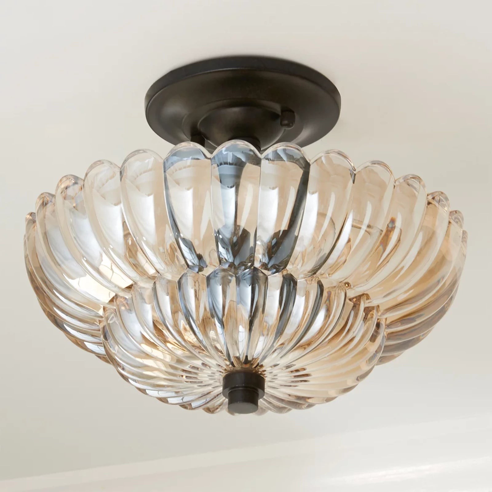 Semi-plafondlamp in parapluvorm, glazen lamp HL945
