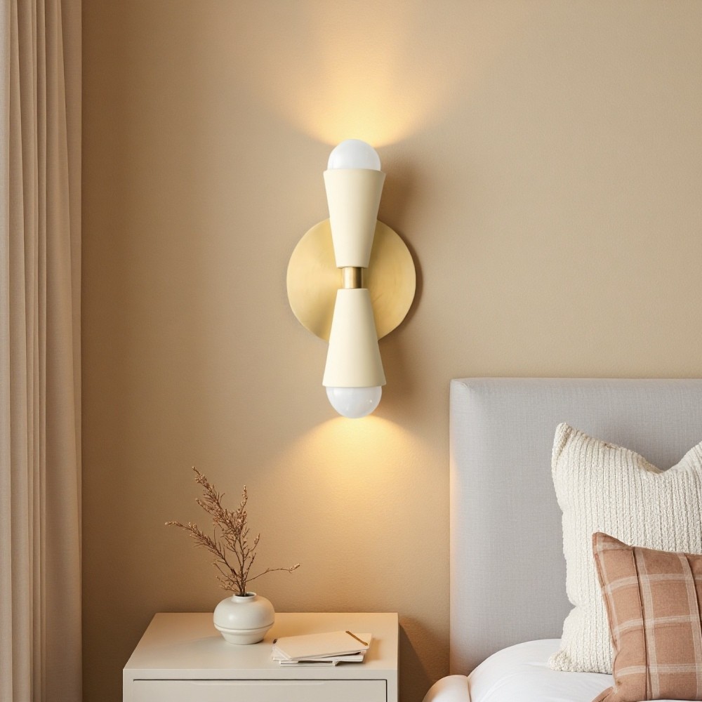 Rustieke messing wandlamp - kegelvormige striklamp voor boerderij HL1093