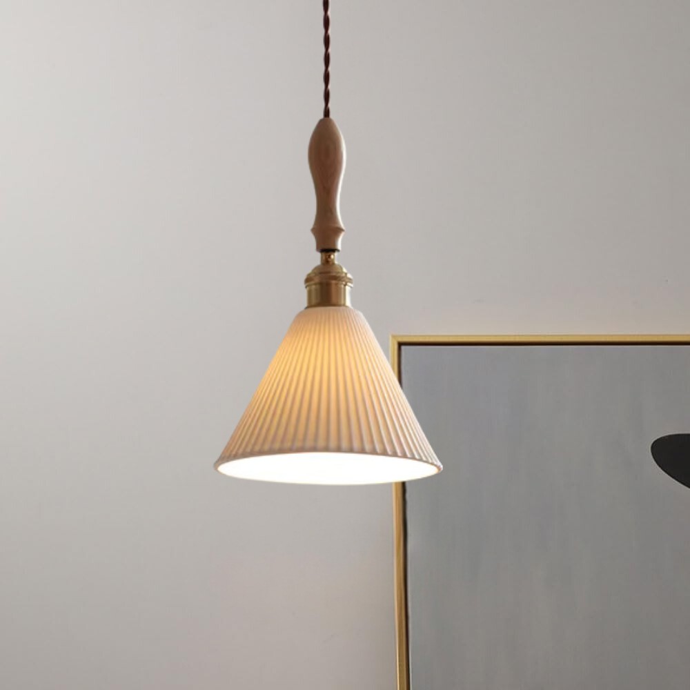De hanglamp HL3414 van helder keramisch glas.