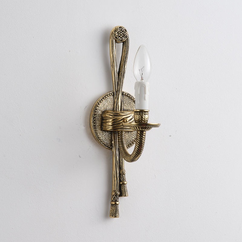 Wandlamp van gegoten messing HL3137