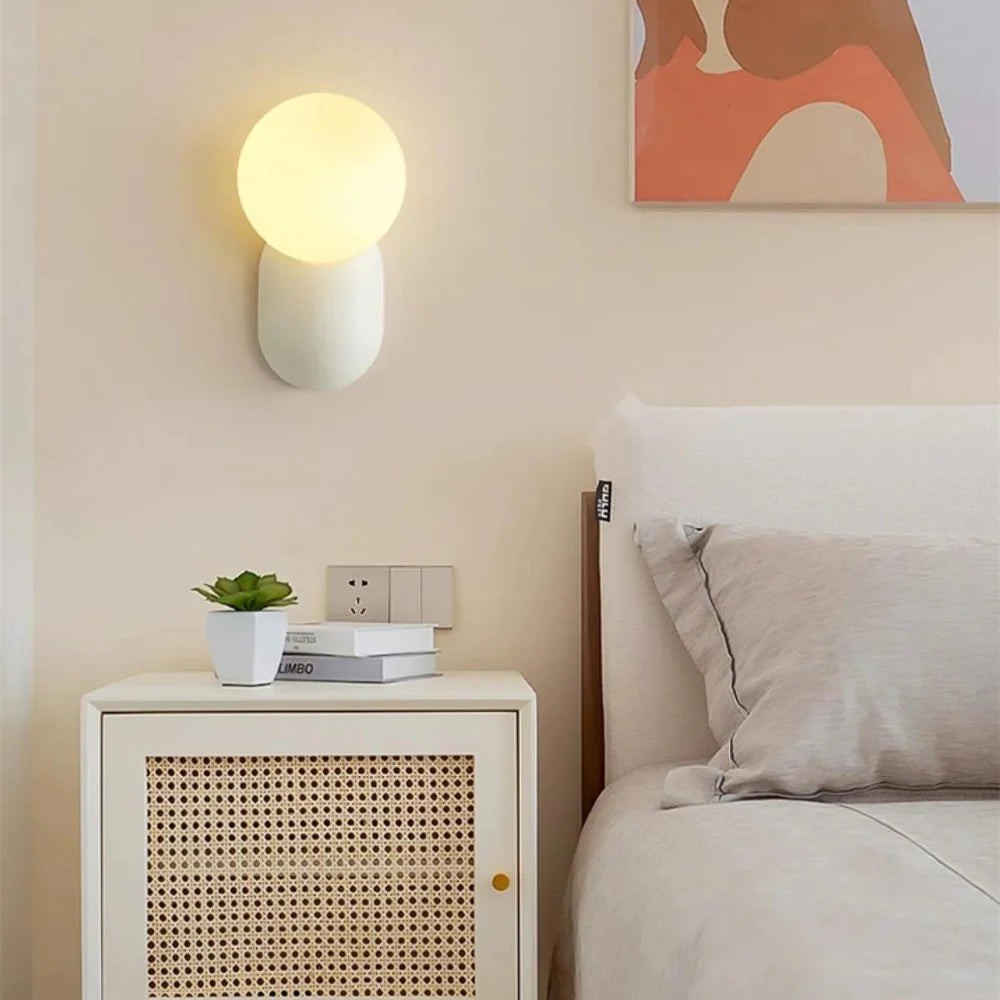 Luma Nordic glazen bolvormige wandlamp HL3337