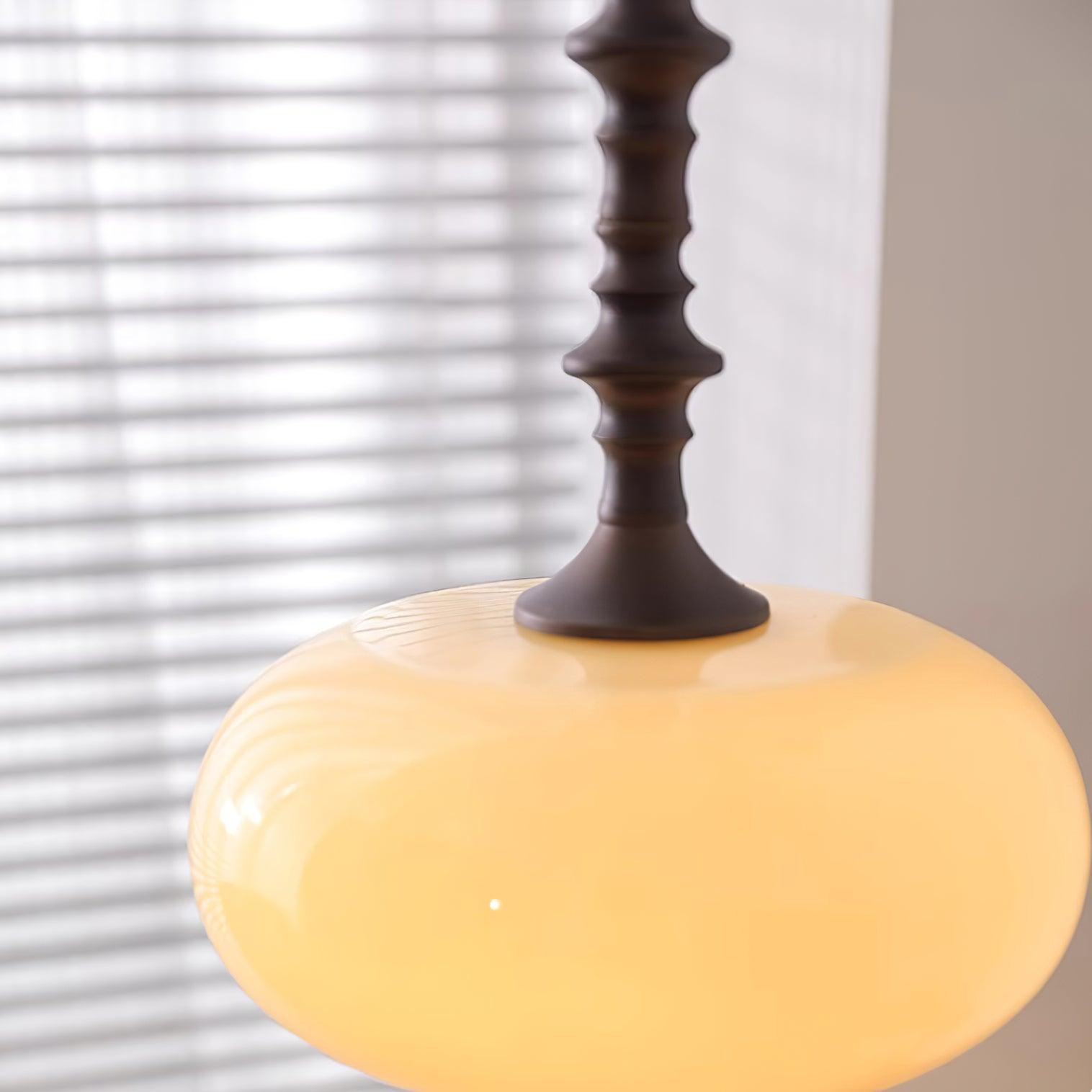 Moderne eenvoudige crèmekleurige gladde kleine hanglamp HL451