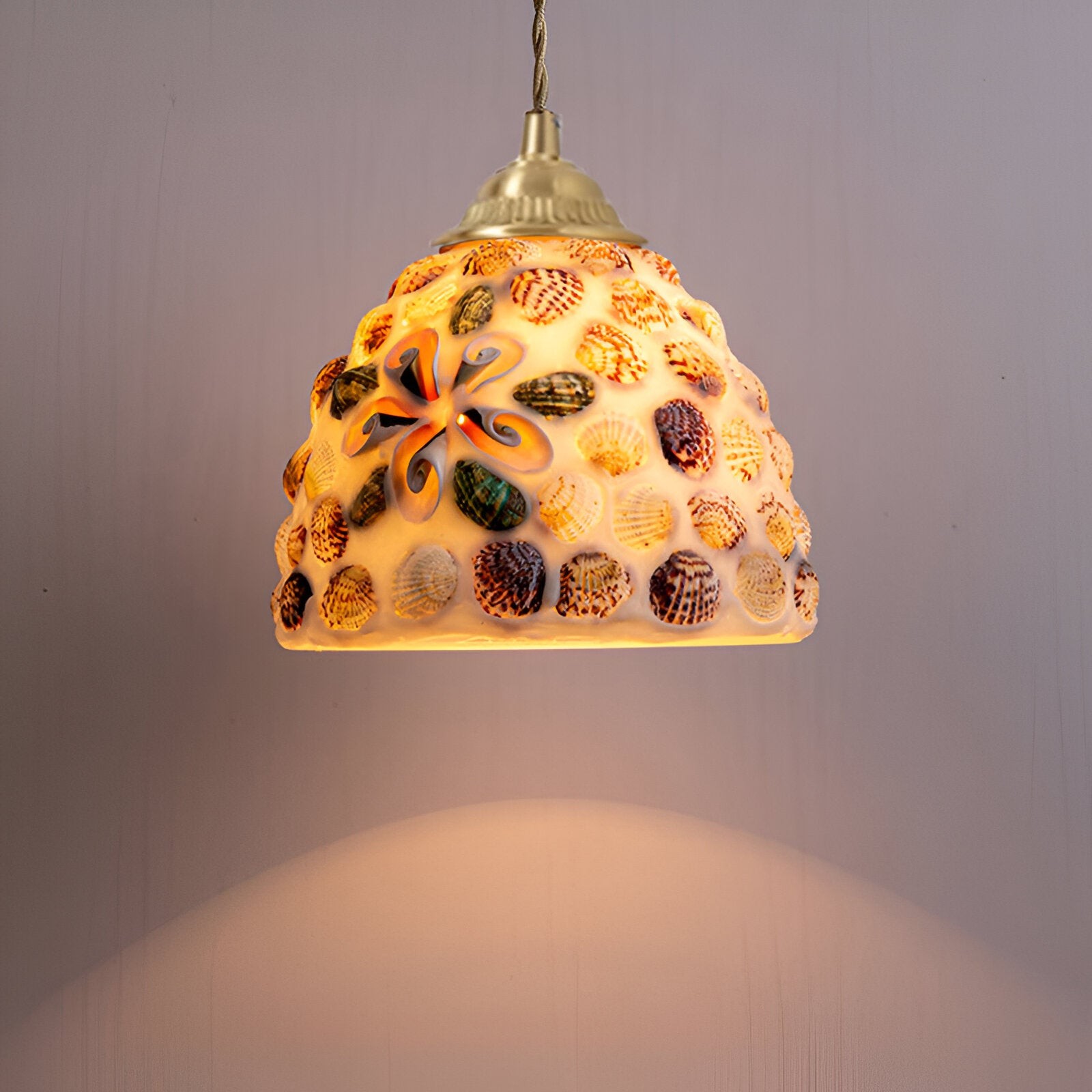 Retro kleurrijke natuurlijke schelp handgemaakte messing hanglamp HL1279