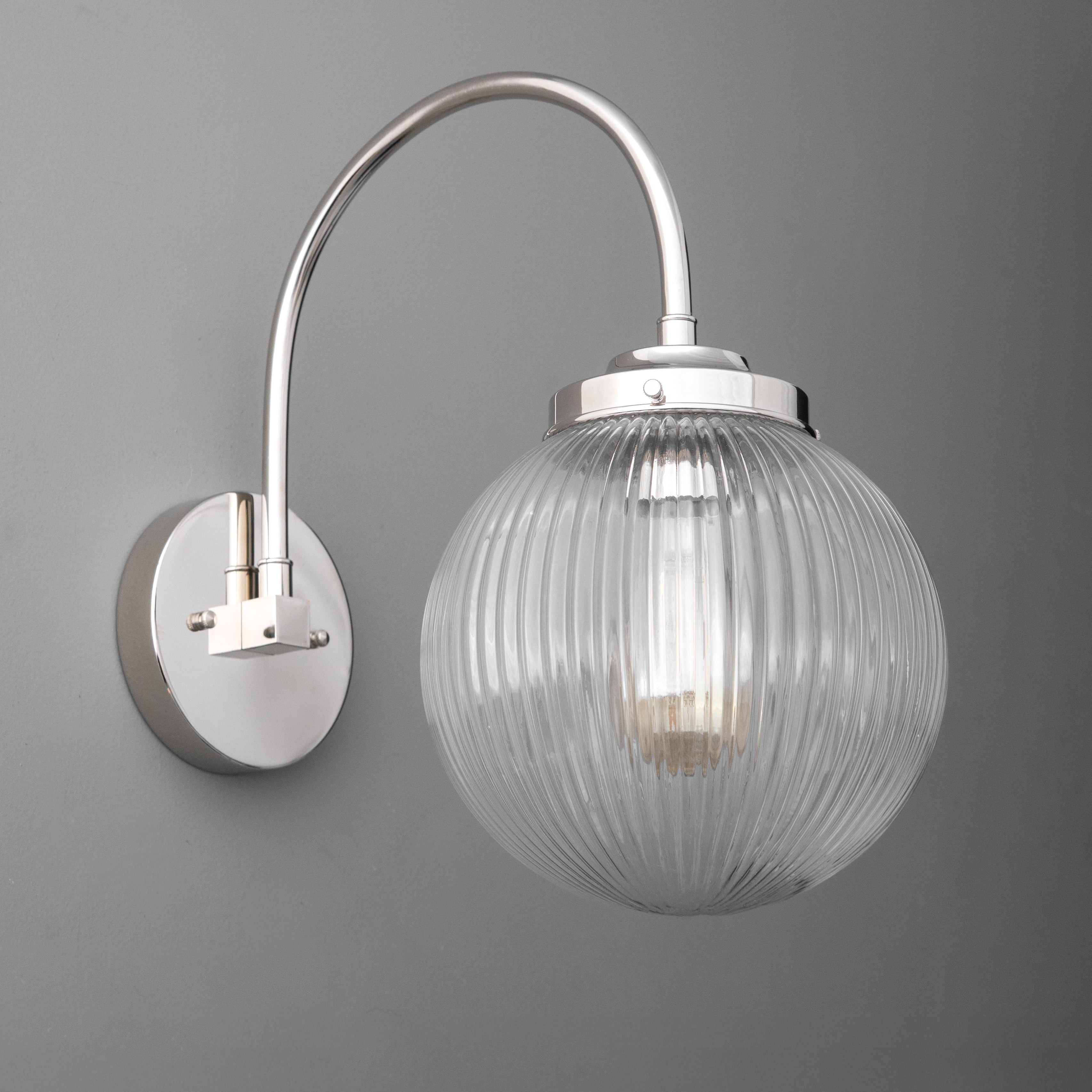 Glorica glazen wandlamp van verouderd messing - geribbelde glazen kap industriële stijl verlichting HL1772
