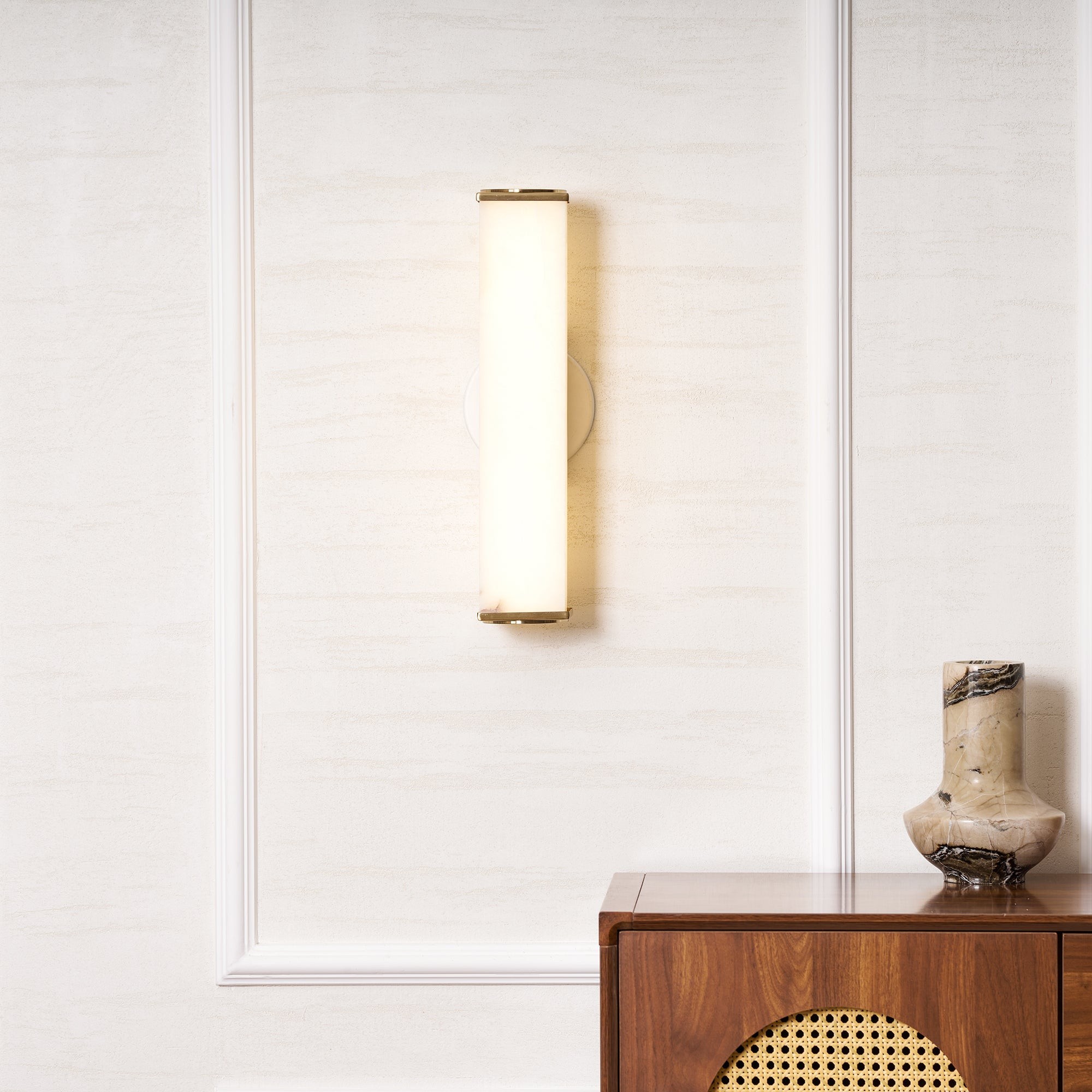 Kubusvormige albasten wandlamp HL2951