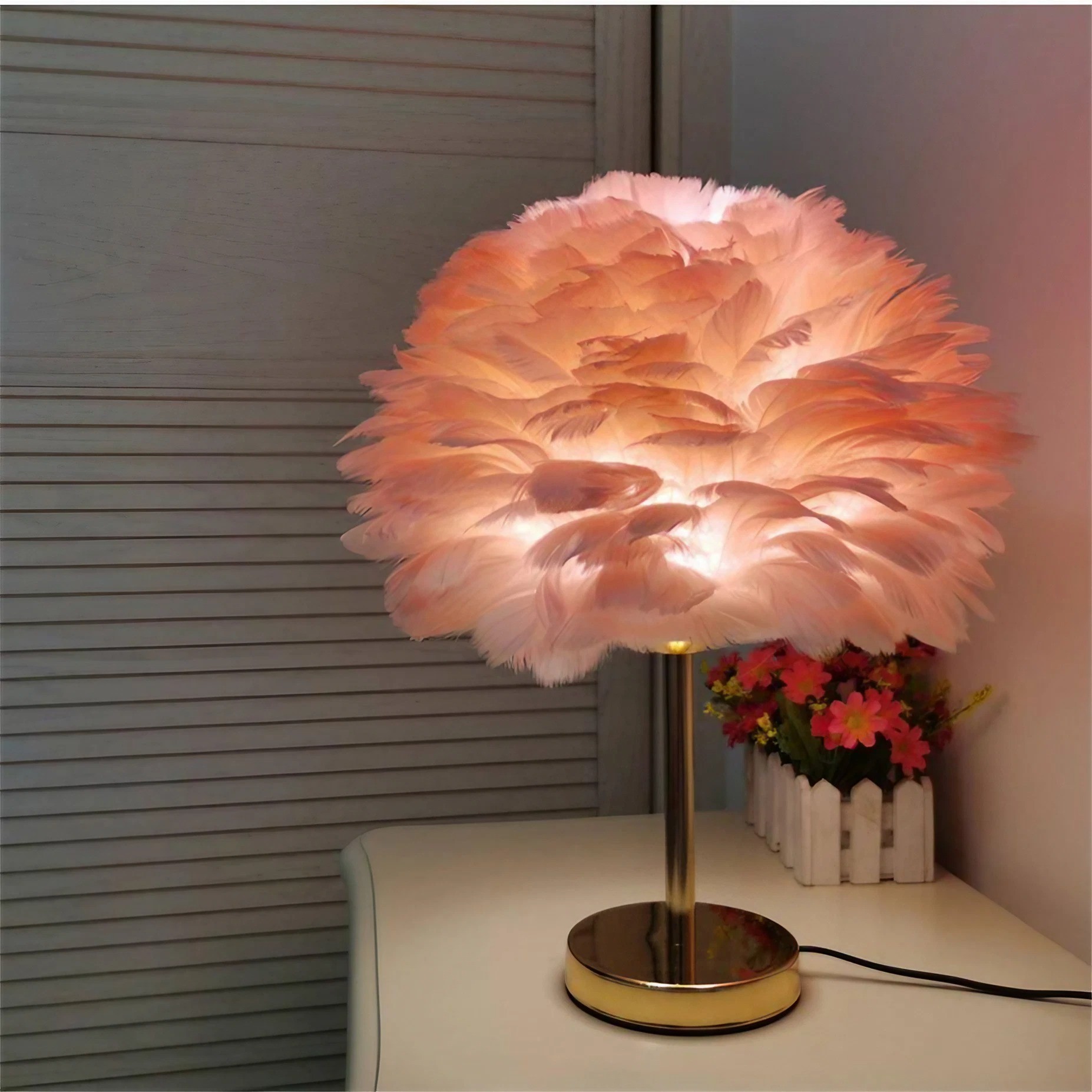 Moderne pluizige Feather tafellamp voor slaapkamer HL09