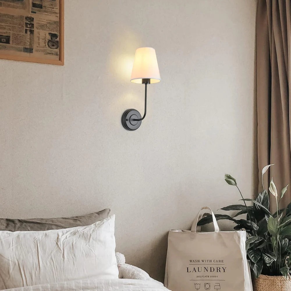 De geweven metalen wandlamp HL3342