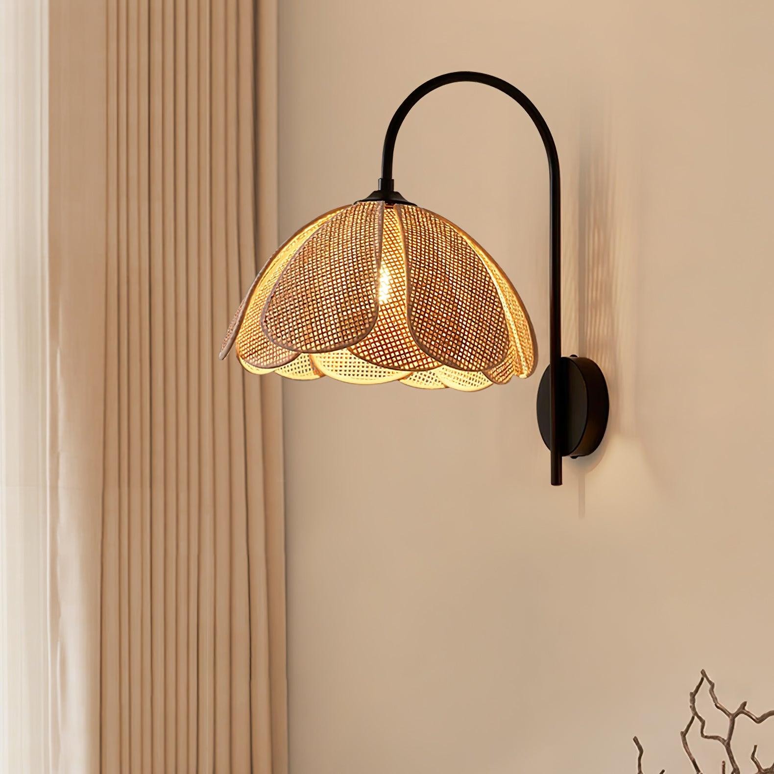Rotan Bloemblaadje Wandlamp HL795