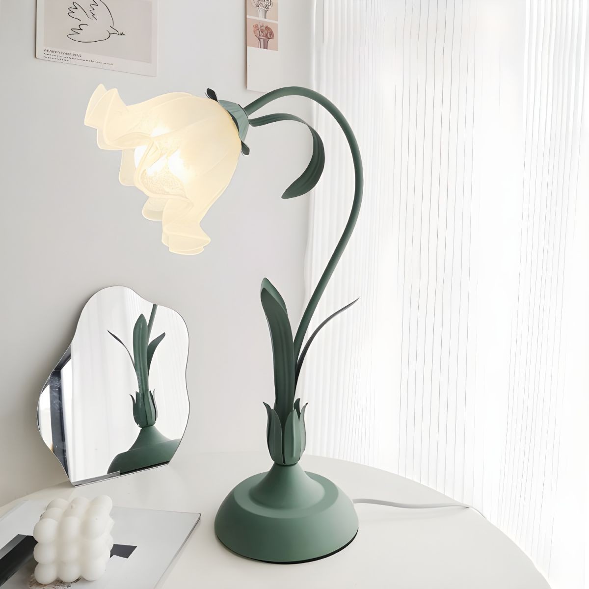 Nordic Lily Flower Tafellamp HL83