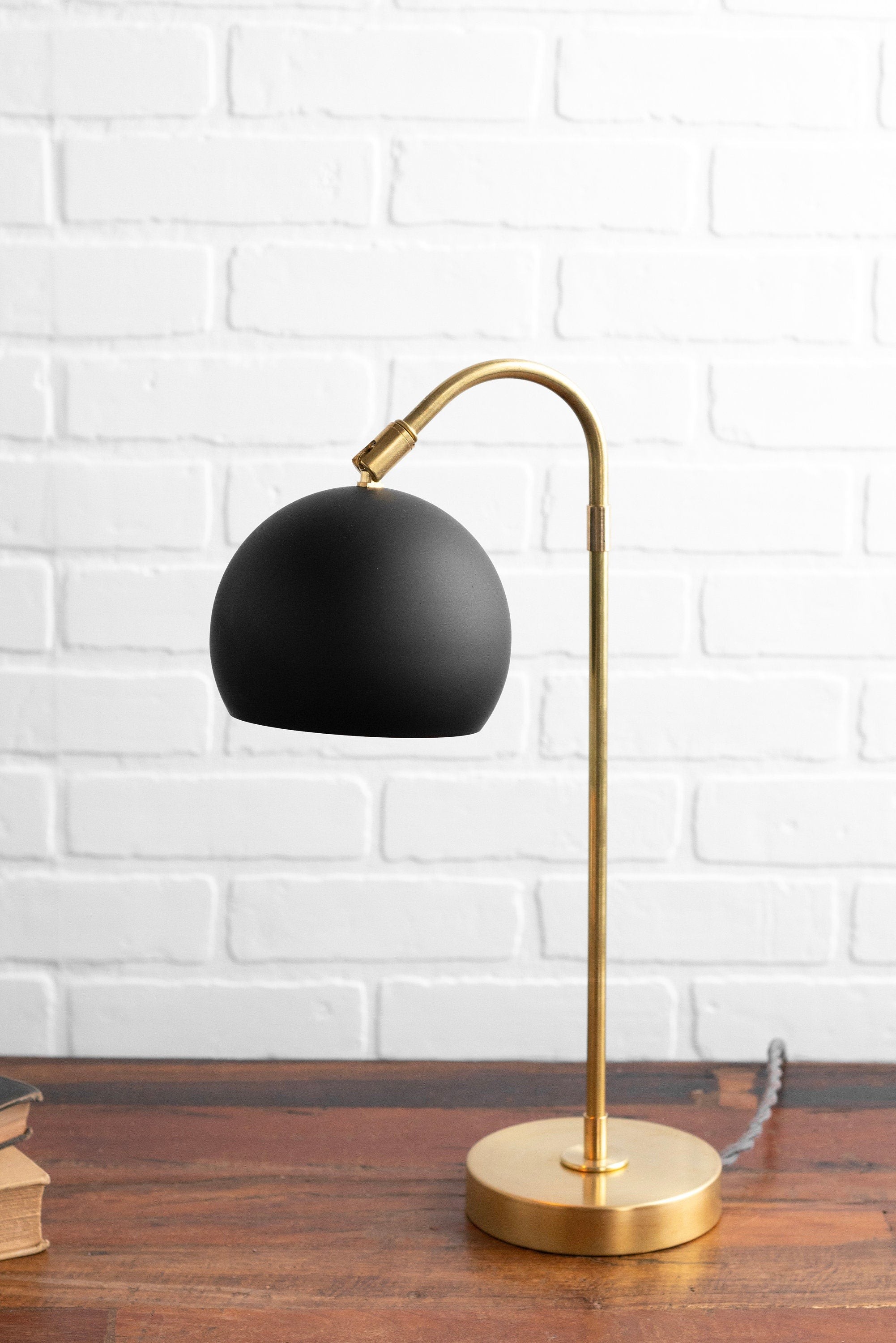 Ornato Luxe moderne accenttafellamp - stijlvolle woonlamp HL1676