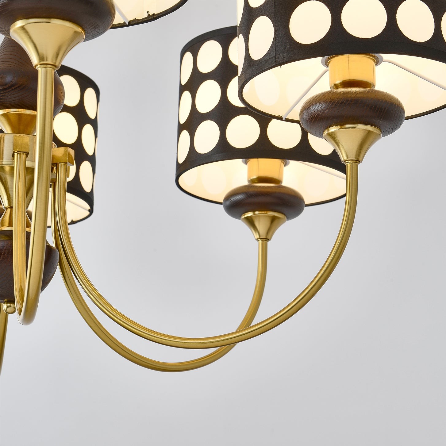 Moderne luxe zwarte kroonluchter met meerdere koppen en stippen HL1121