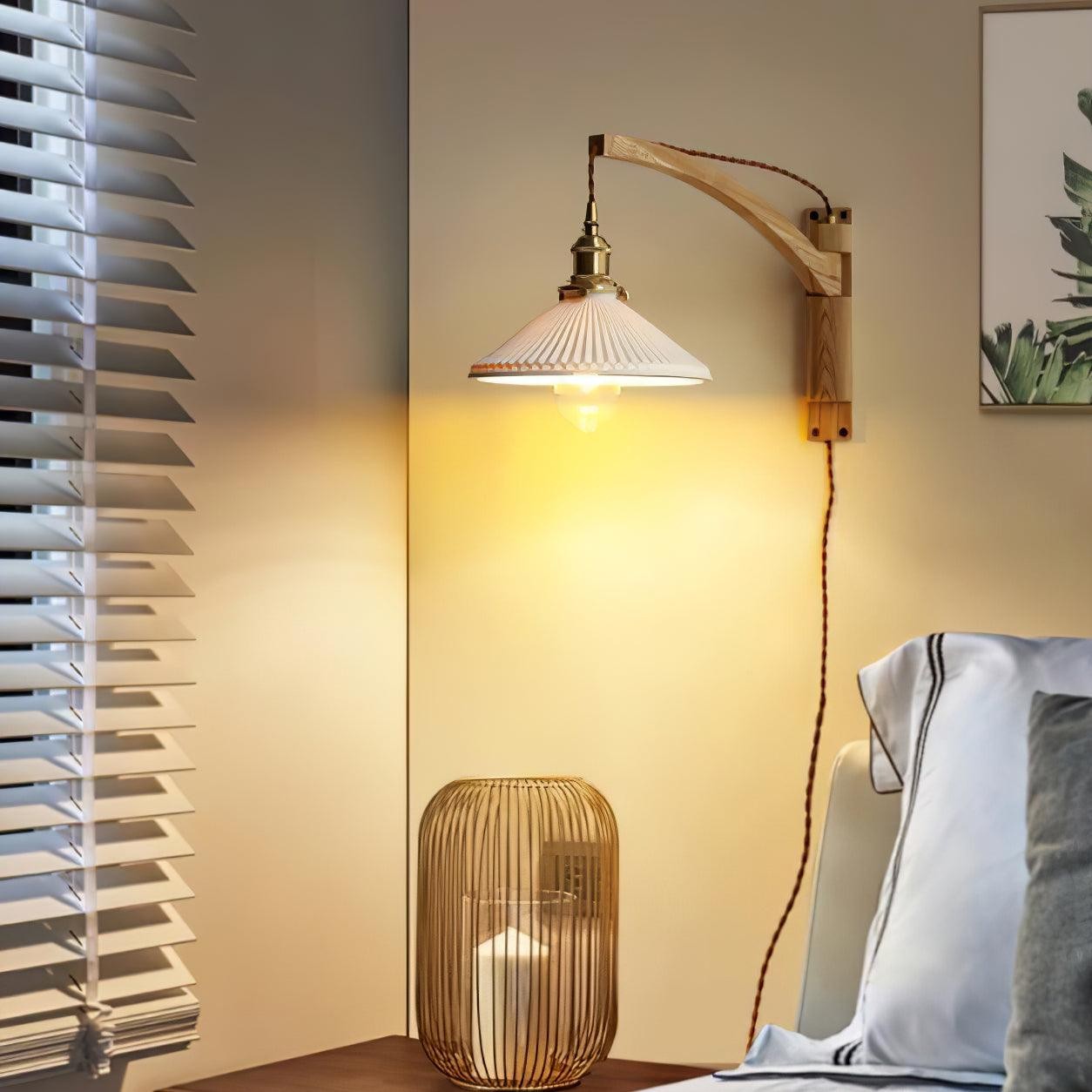 Walnoot Taps Toelopende Geribbelde Keramische Zwenkarm Wandlamp HL1077