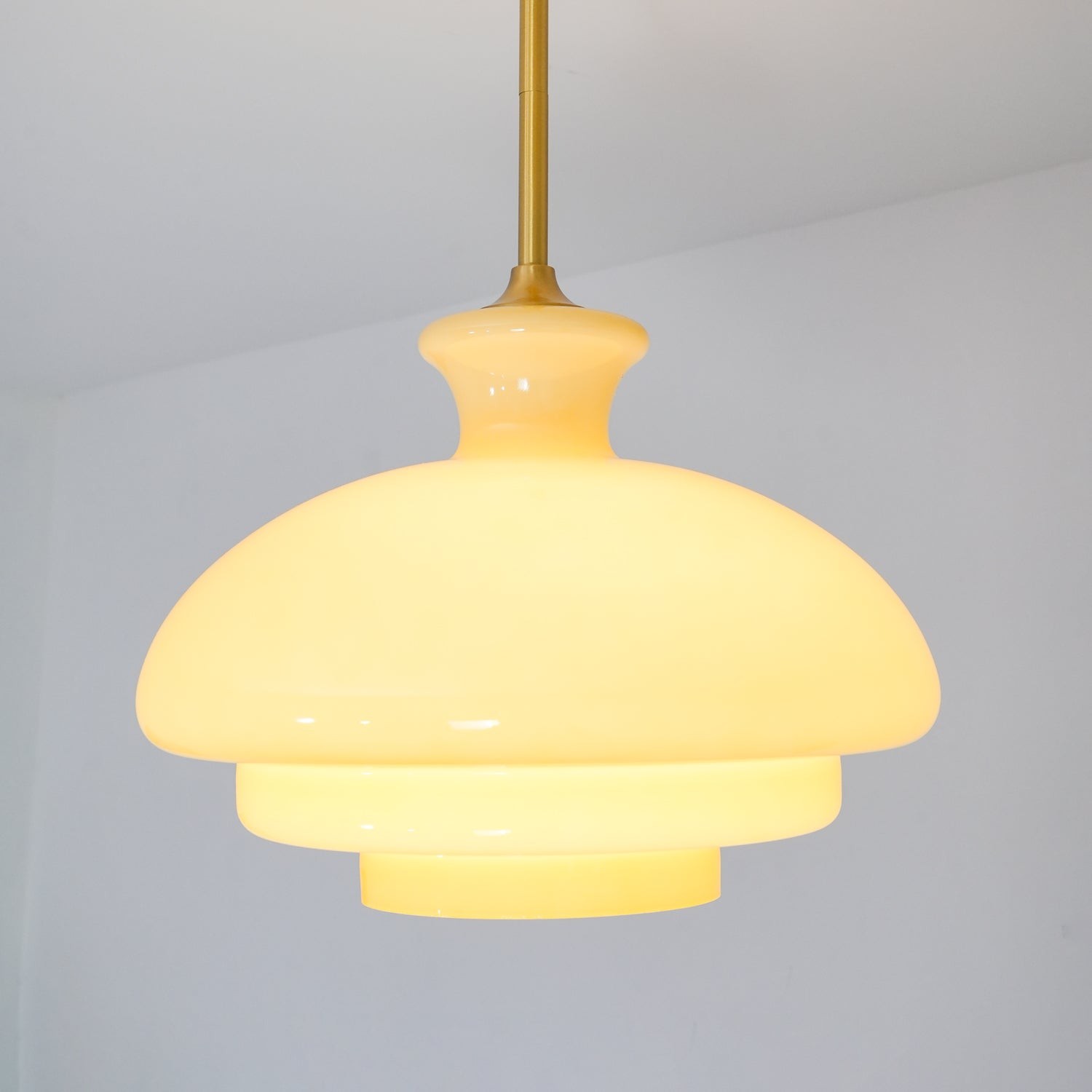 Ronde gele stijlvolle eenvoudige glazen hanglamp HL638