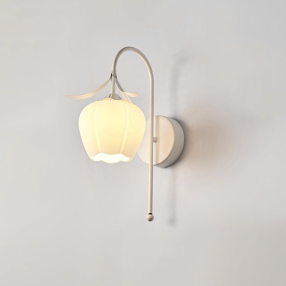 Franse crèmekleurige bloemenwandlamp HL582