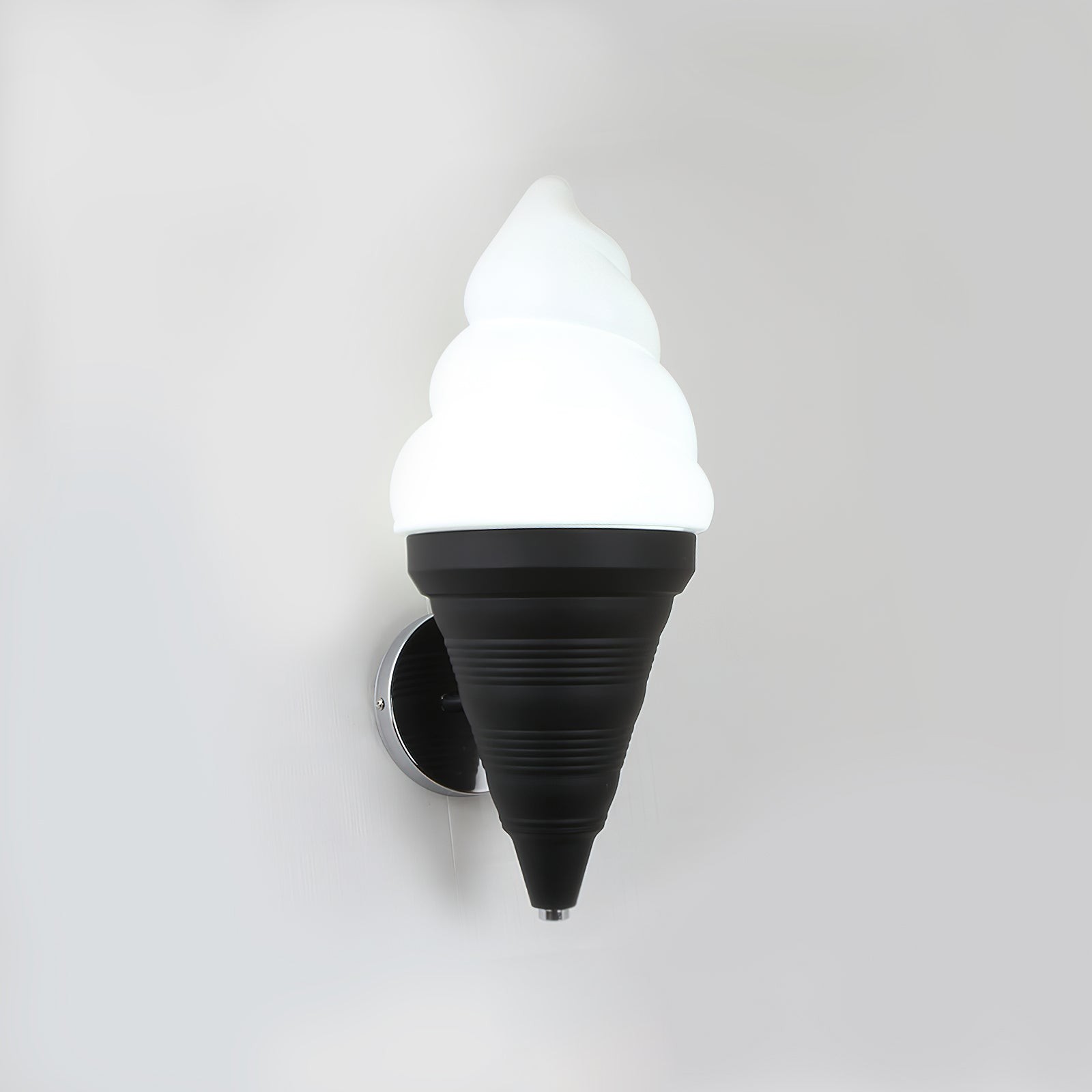 Eenvoudige ijsjeswandlamp HL1186