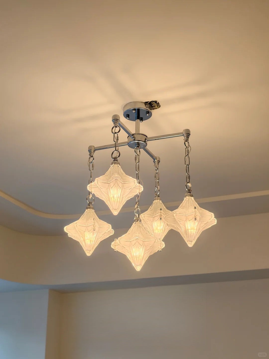Art Deco Astris Star Kroonluchter - Decoratief armatuur van gematteerd glas voor eetkamer HL1791